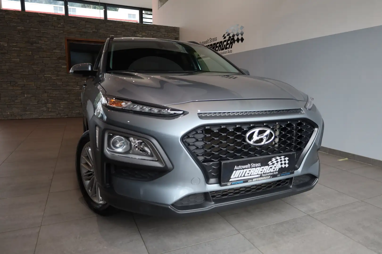 Hyundai KONA Level 3 Plus 1,6 CRDi 4WD DCT Silber - 2
