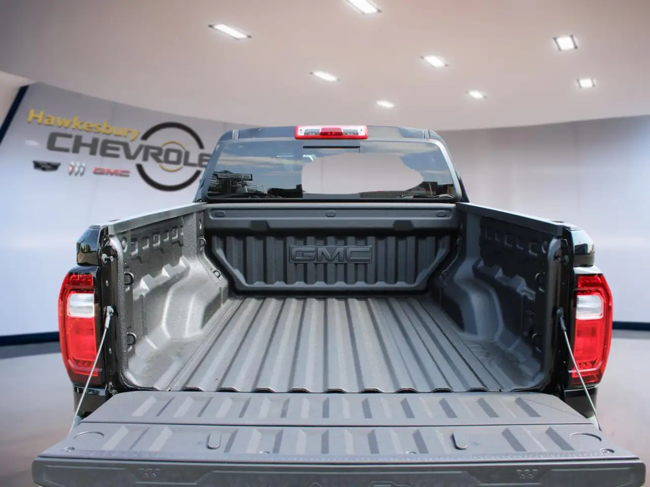 GMC Canyon снимка GMC Canyon