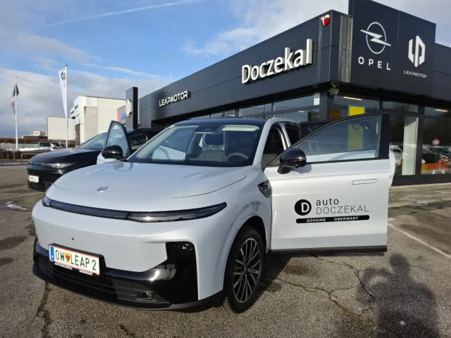 Leapmotor B10 67,1Wh Design Pro Max *0,99-%-LEASINGAKTION* Silber - 2