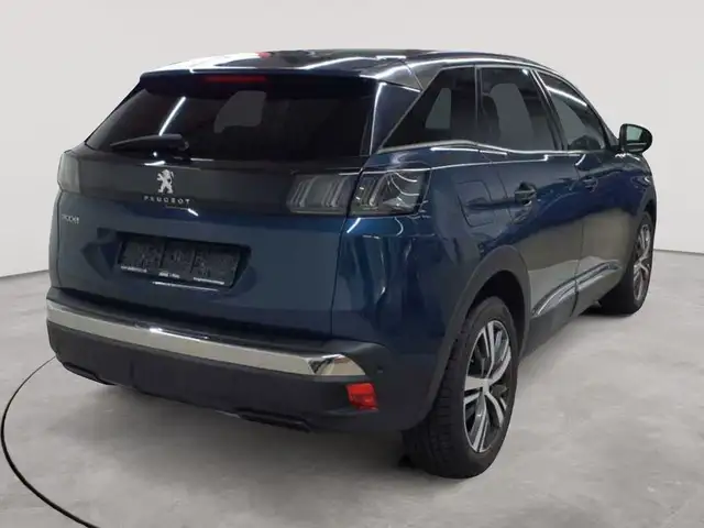 Peugeot 3008 view 4