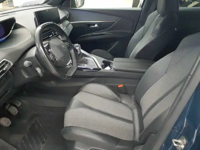 Peugeot 3008 view 7