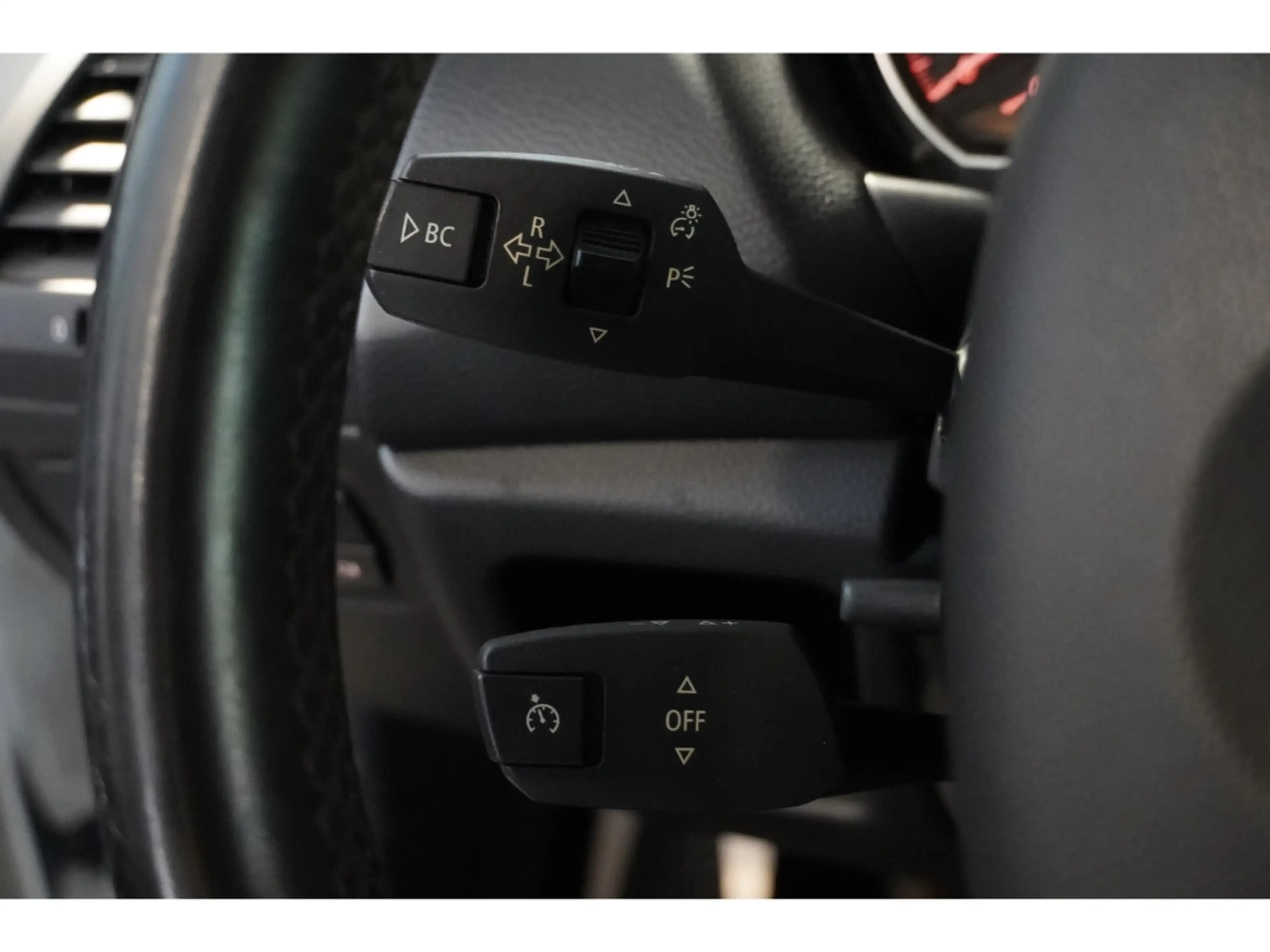 BMW 135 i M Coupe Leder Xenon Memory Tempomat Keyless HIFI — photo 14