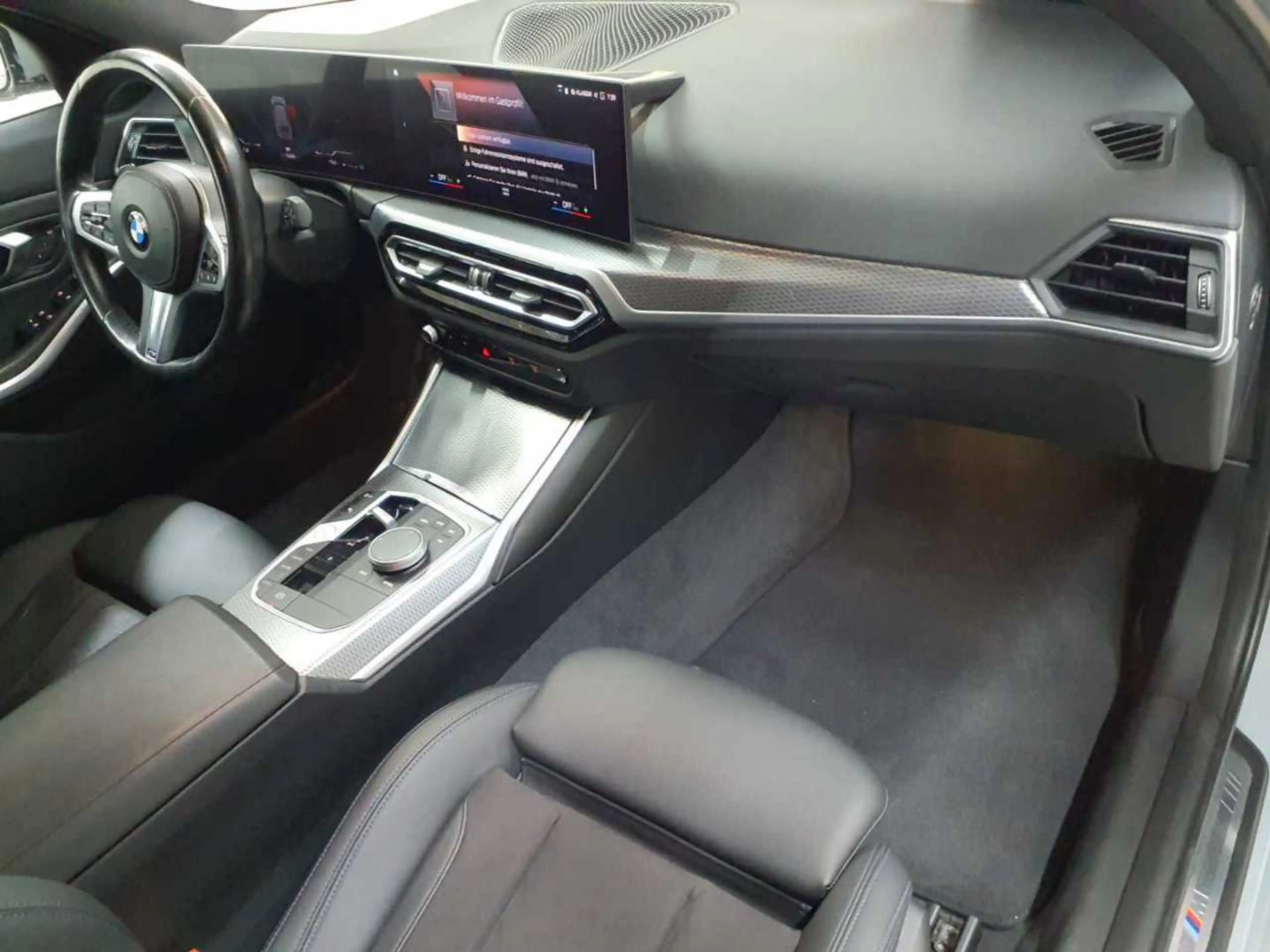 BMW 330 330d Touring Aut. M-SPORT AHK LED PDC — photo 9