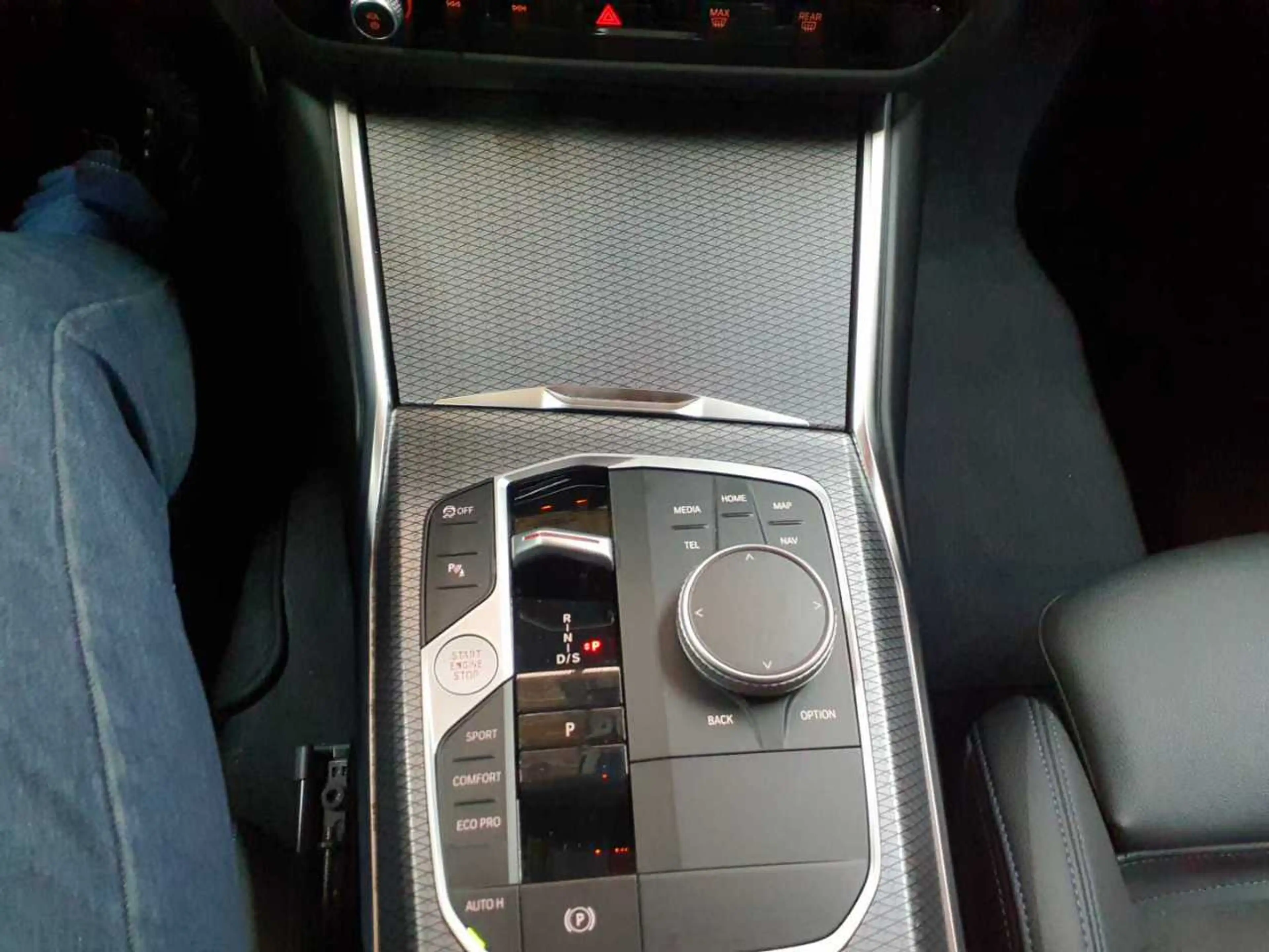 BMW 330 330d Touring Aut. M-SPORT AHK LED PDC — photo 10