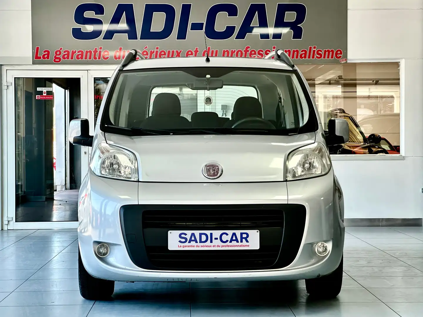 Fiat Fiorino / Qubo 1,3 Multijet 75cv - 5PL + AIRCO Gris - 2