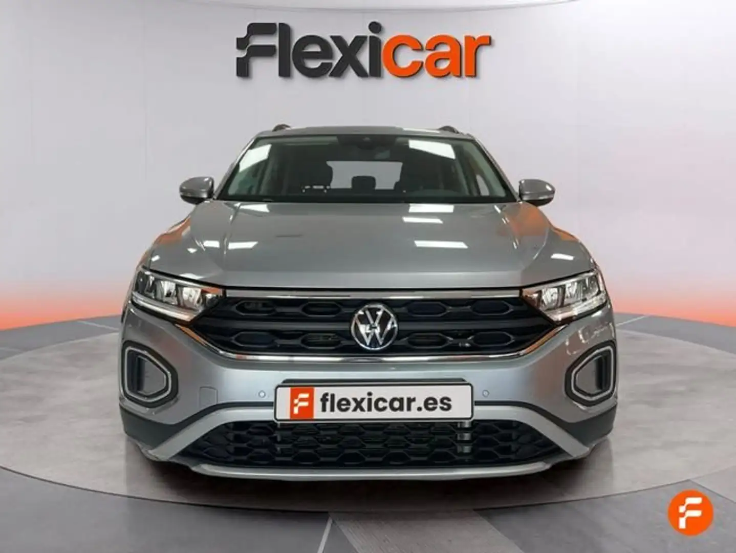 Volkswagen T-Roc 1.5 TSI Life 110KW Gris - 2