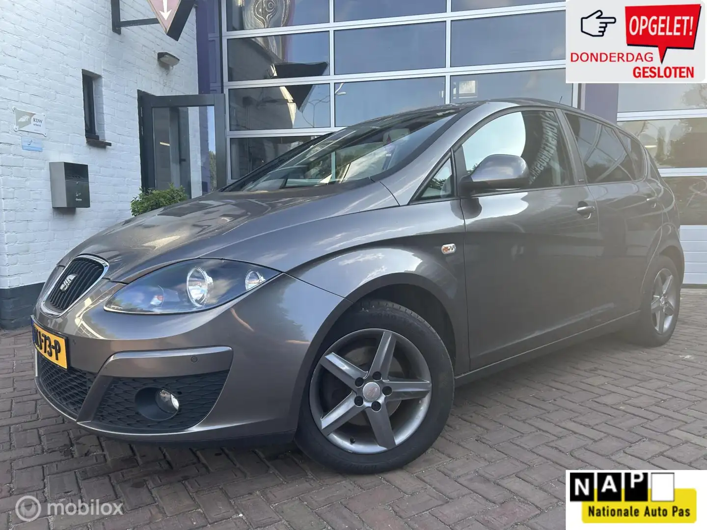 SEAT Altea 1.4 TSI ITECH * NAVIGATIE * TREKHAAK * PDC V en A Grijs - 1