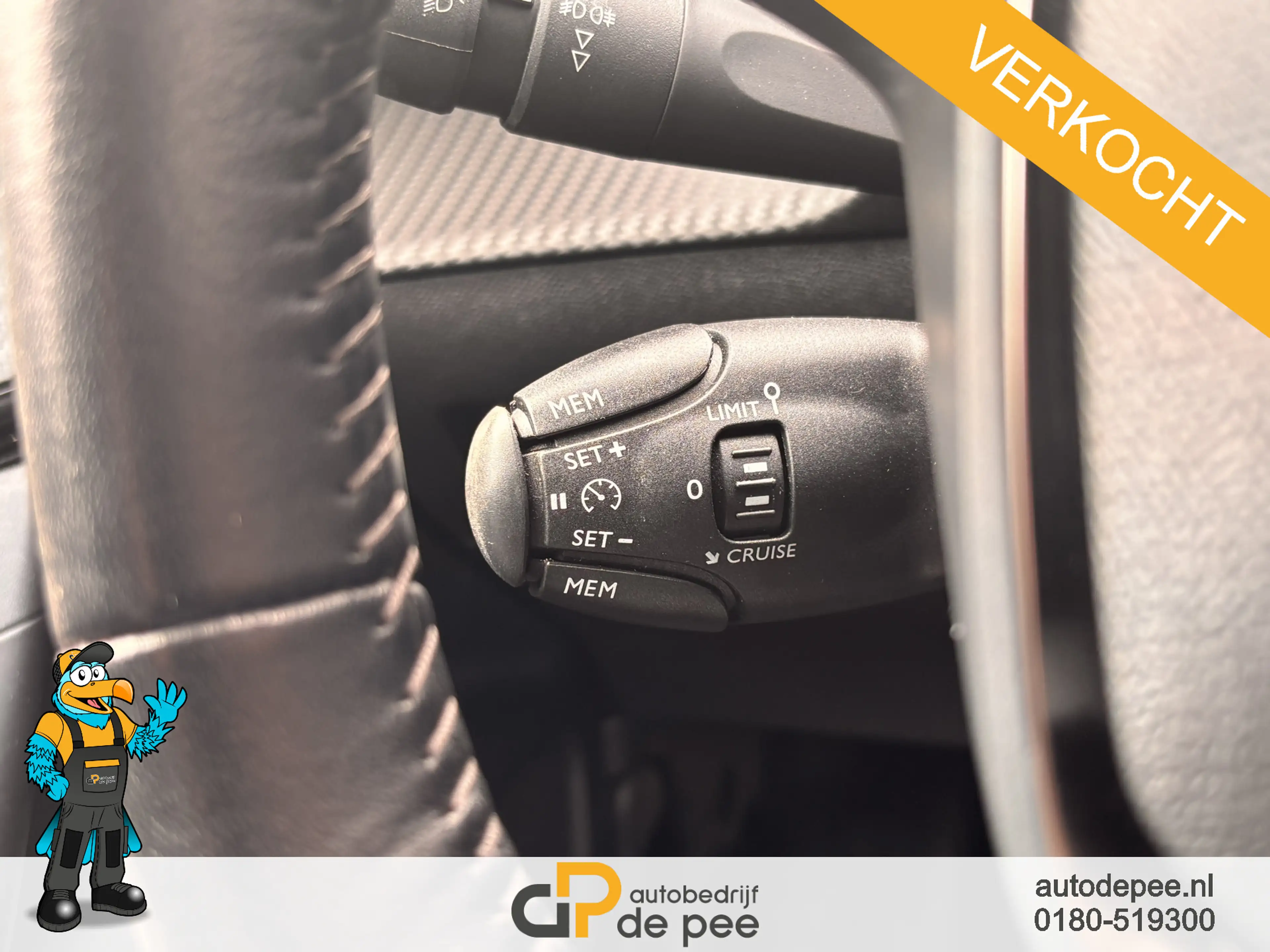 Peugeot e-2008 EV Blue Lease Allure 50 kWh GARANTIE/CRUISE/CLIMA/ — photo 7