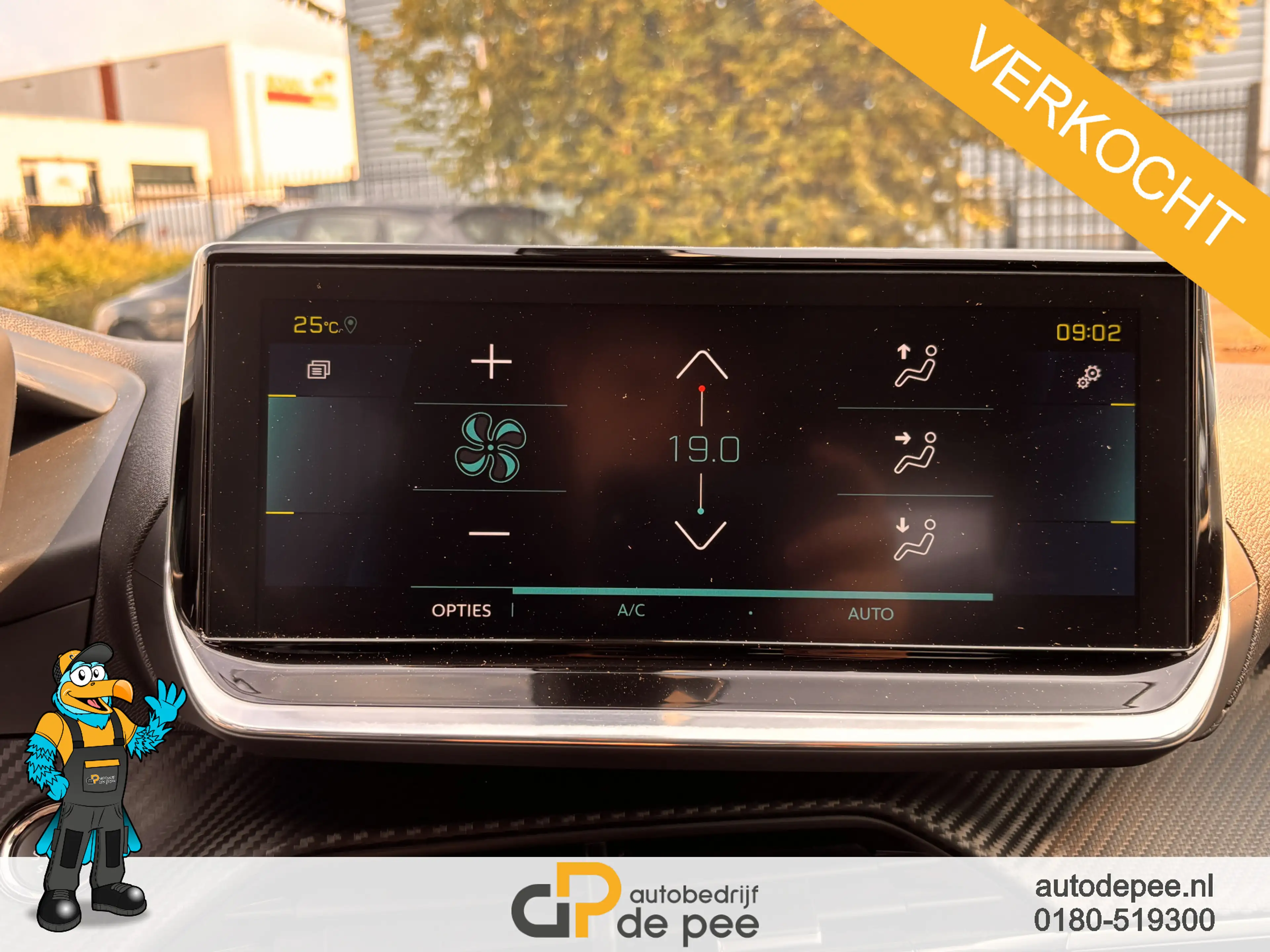 Peugeot e-2008 EV Blue Lease Allure 50 kWh GARANTIE/CRUISE/CLIMA/ — photo 10