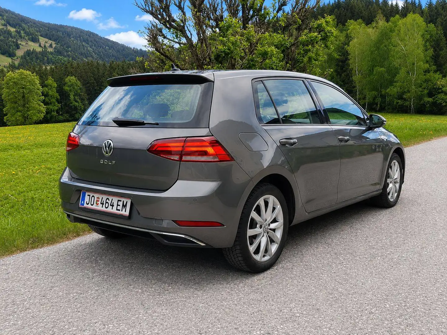 Volkswagen Golf Golf TDI NAVI*LED*PDC 12/2019 Business Grau - 2