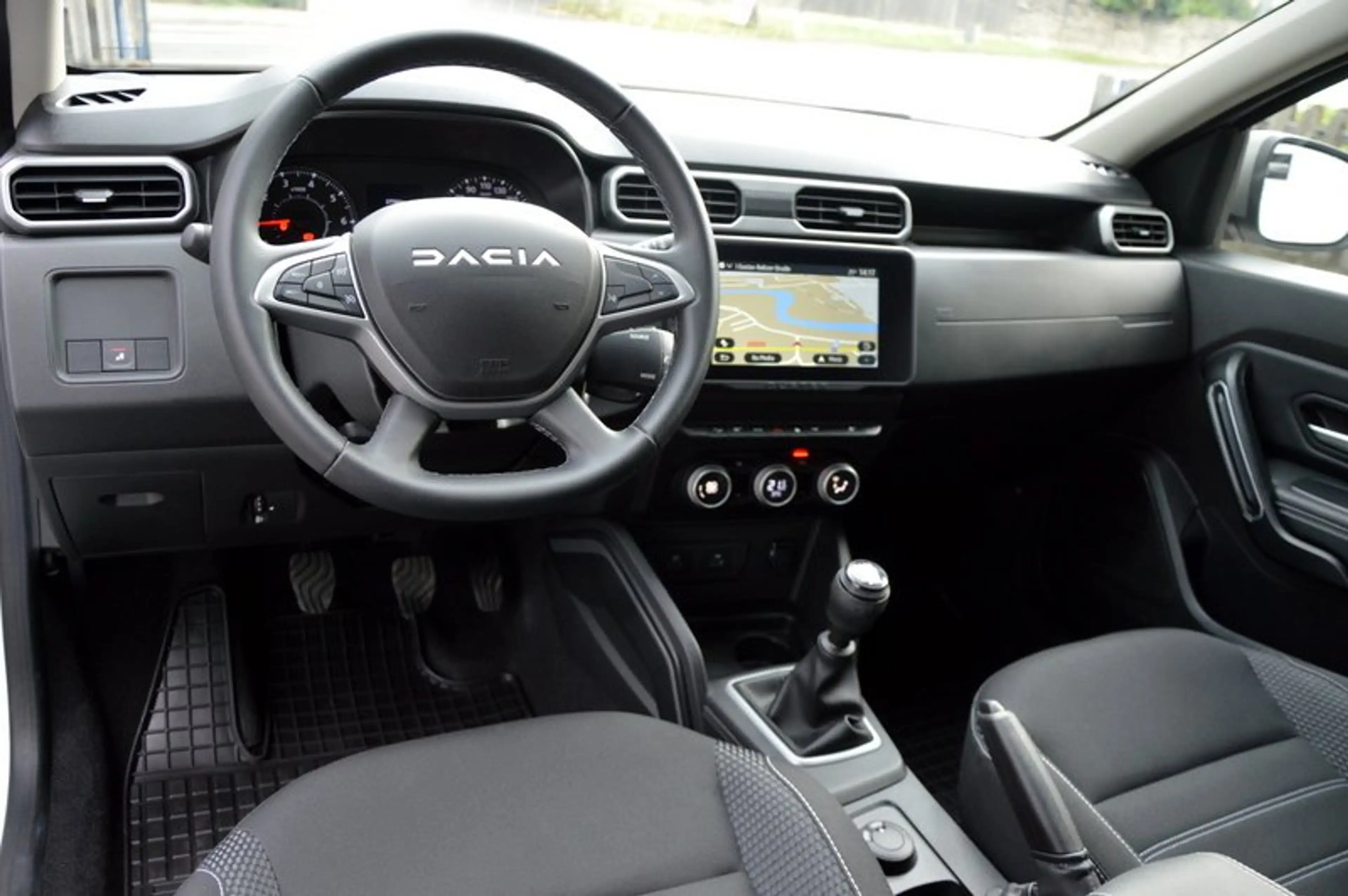 Dacia Duster 115 dCi 4x4 Journey *27.700km* — photo 13