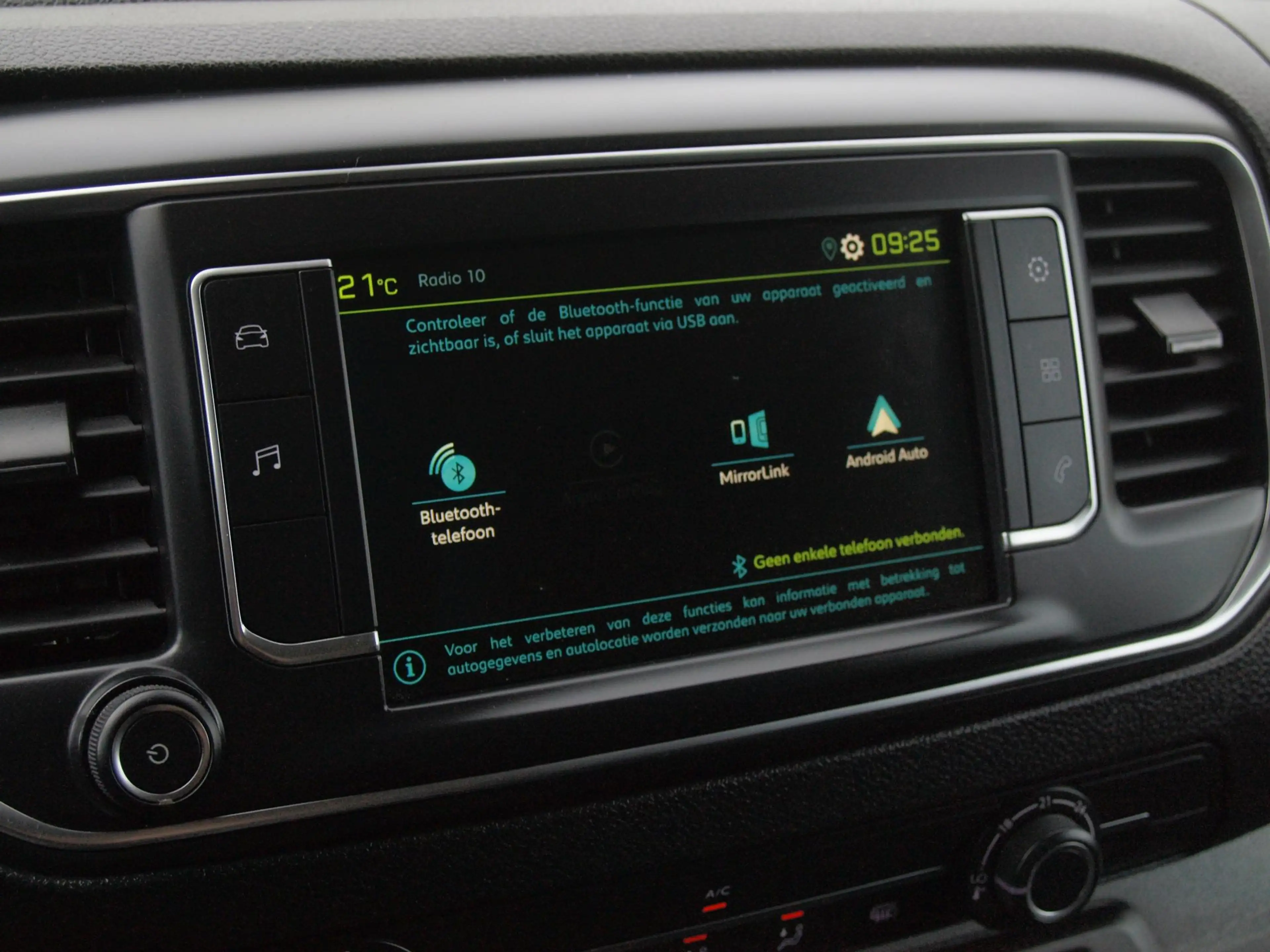 Peugeot e-Expert Standard Premium 75 kWh | Side bars | Apple Carpla — photo 19