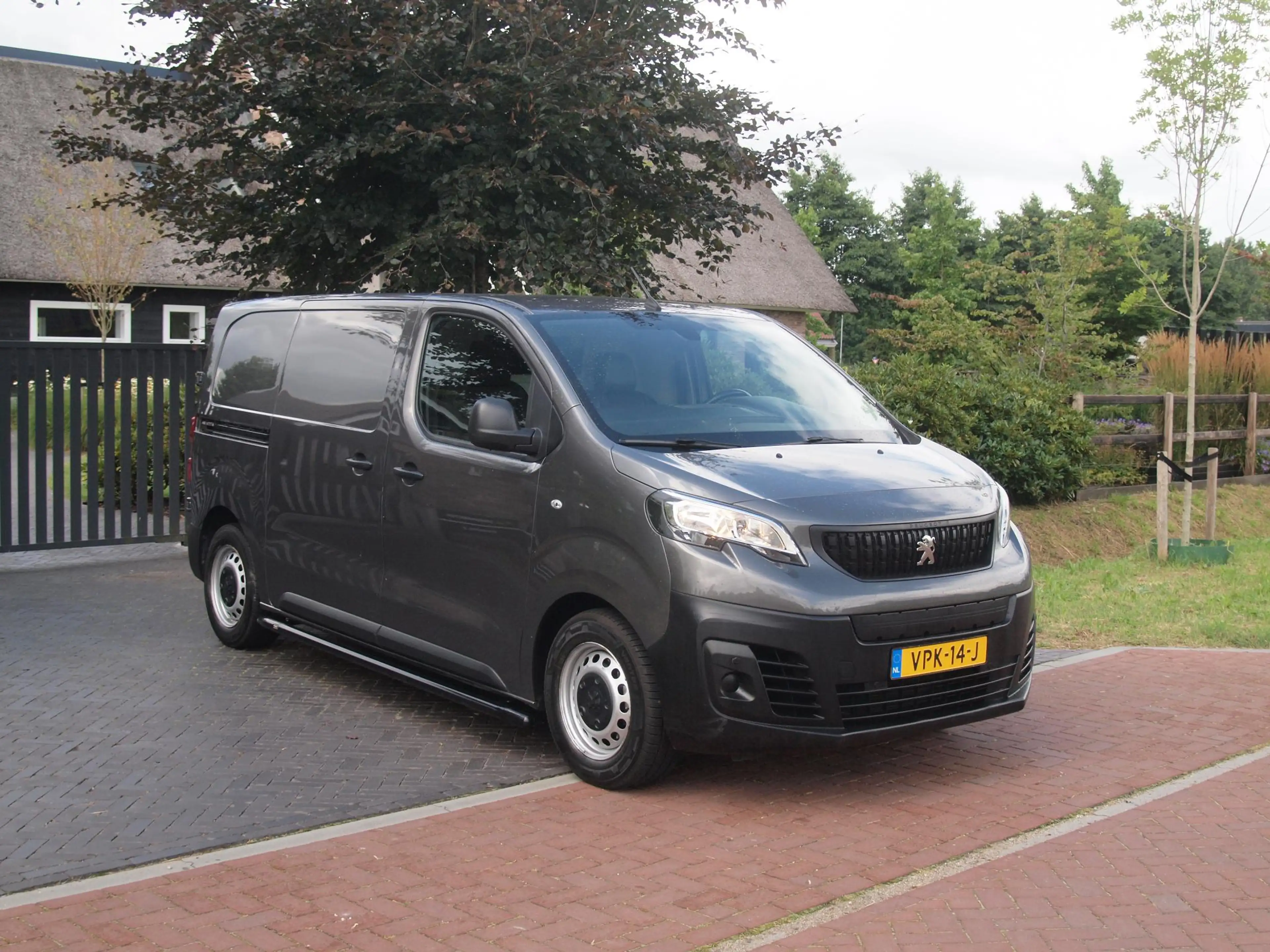 Peugeot e-Expert Standard Premium 75 kWh | Side bars | Apple Carpla — photo 4