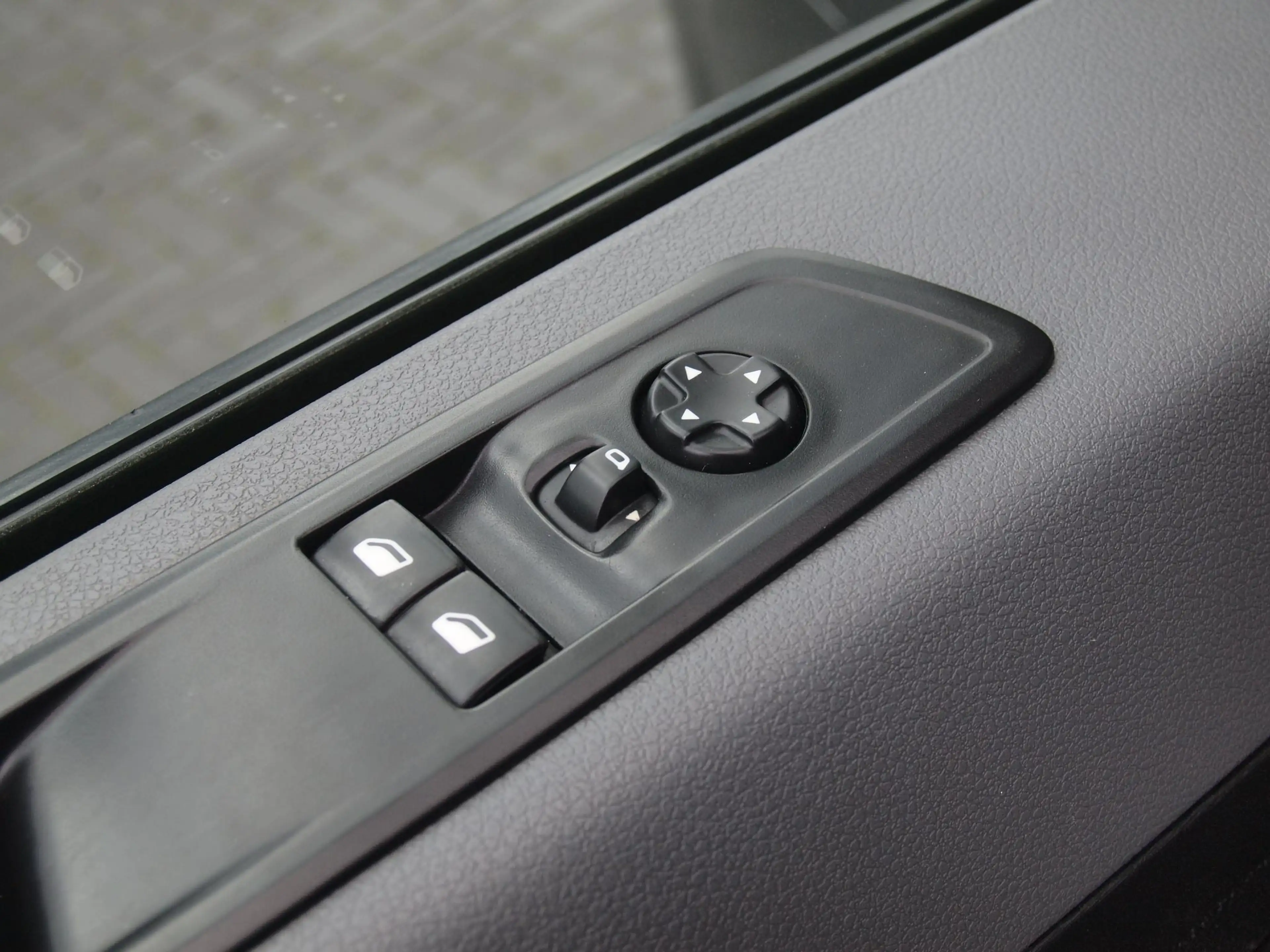 Peugeot e-Expert Standard Premium 75 kWh | Side bars | Apple Carpla — photo 22