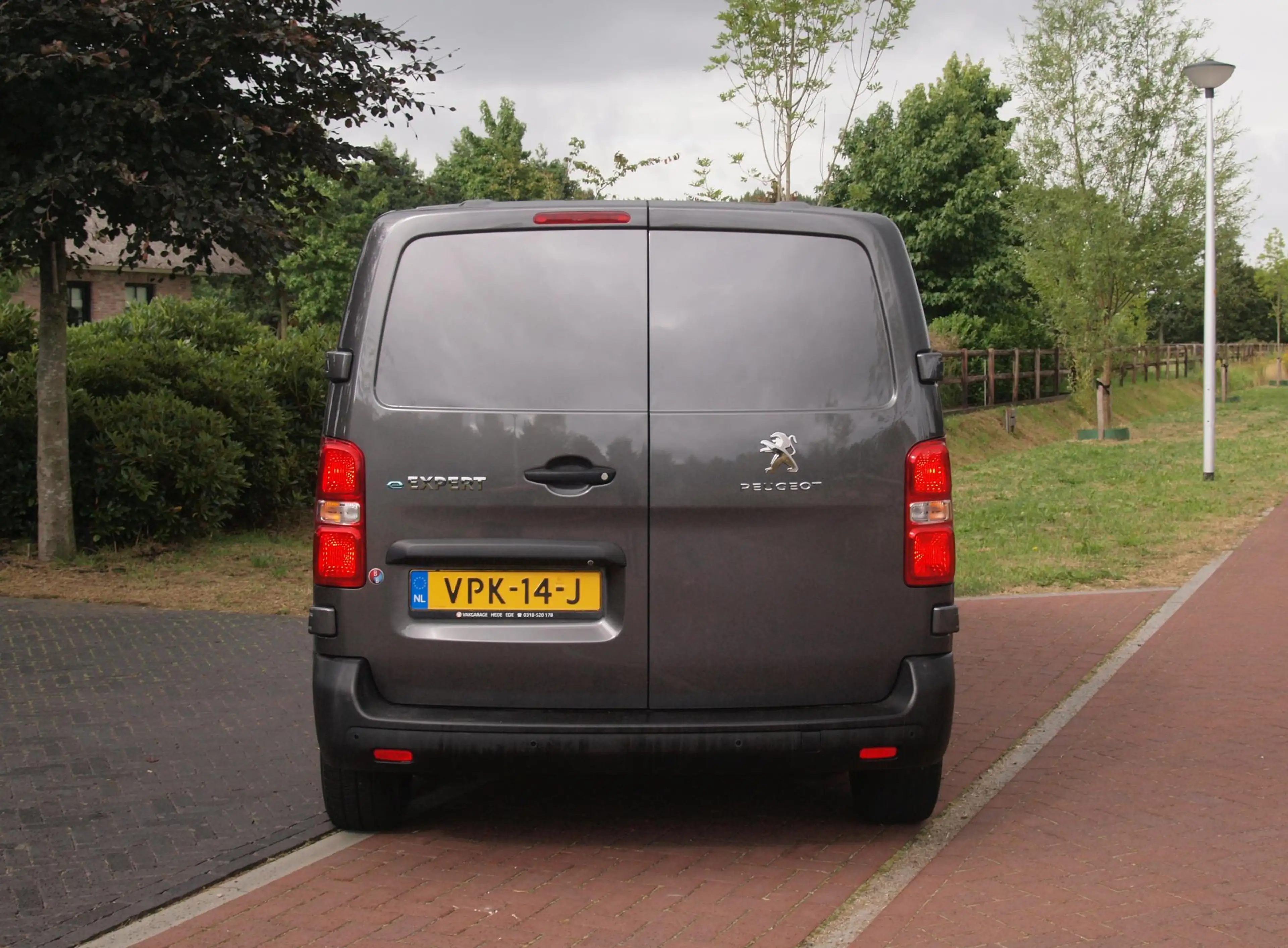 Peugeot e-Expert Standard Premium 75 kWh | Side bars | Apple Carpla — photo 9