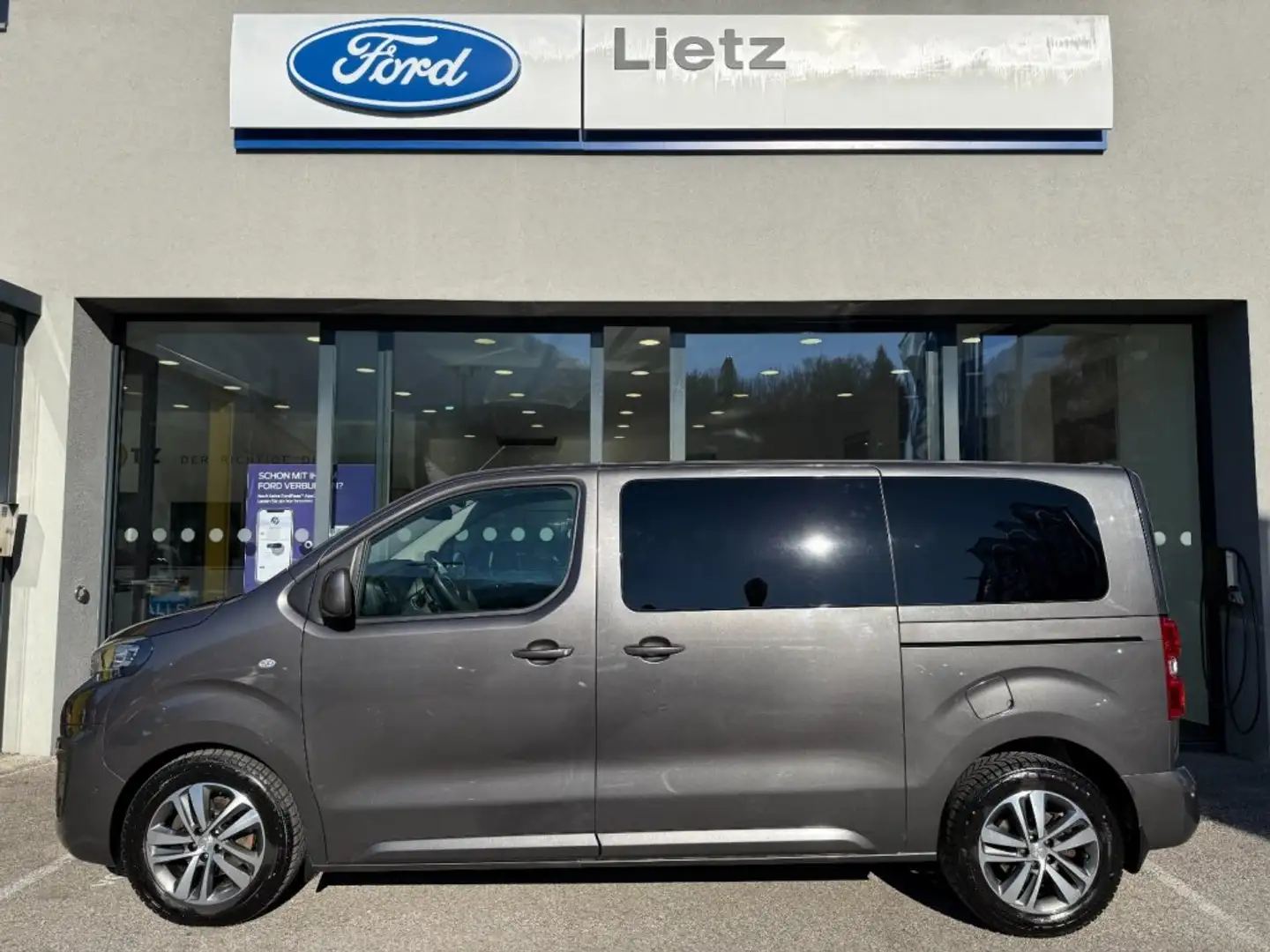 Peugeot Traveller Active L2 Gris - 1