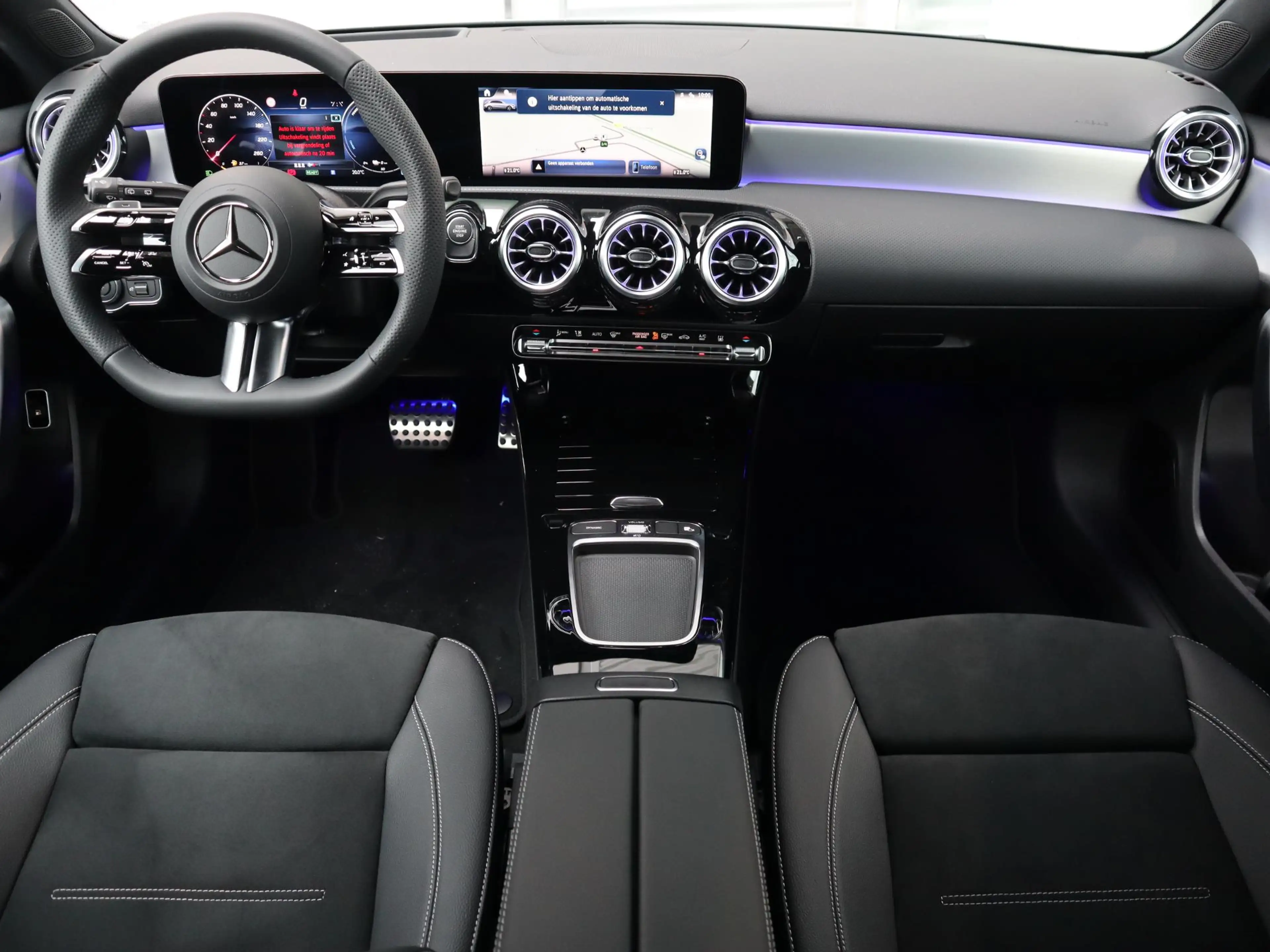 Mercedes-Benz A 250 e 140 Year Edition — photo 14