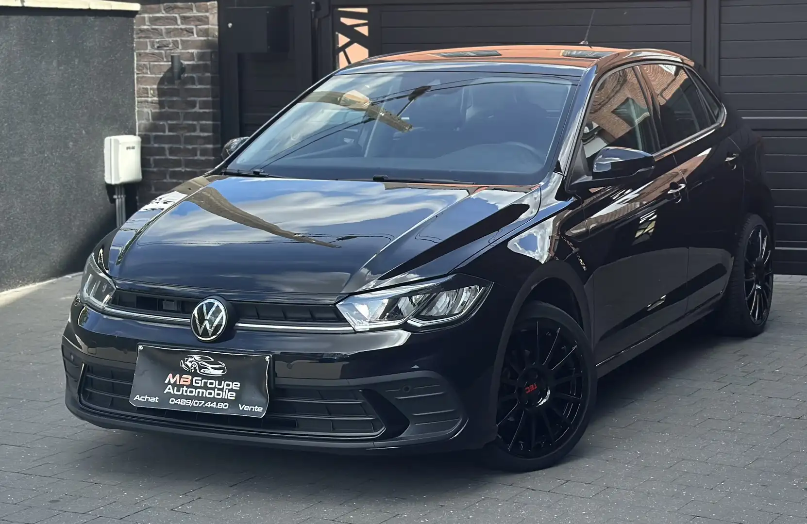Volkswagen Polo 1.0 TSI R-Line OPF / Cockpit / AIRCO / FULL Zwart - 1