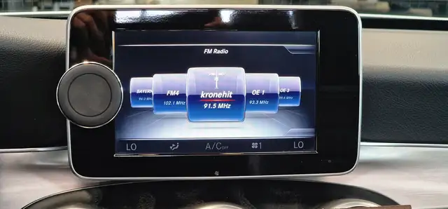 Mercedes-Benz C-Class view 15