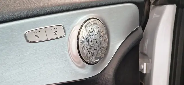 Mercedes-Benz C-Class view 17