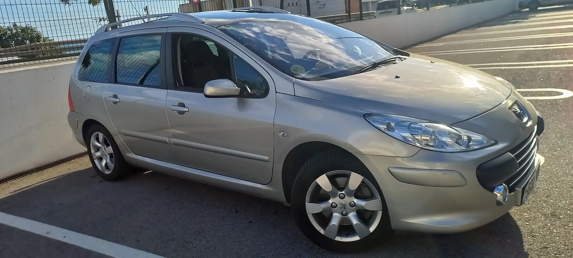 Peugeot 307 SW 2.0HDI Pack+ 136 - 2