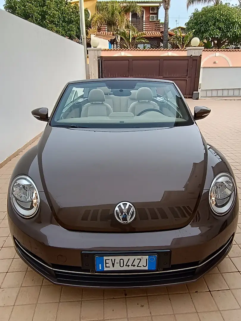Volkswagen Maggiolino Cabrio 1.6 tdi Design 105cv - 1