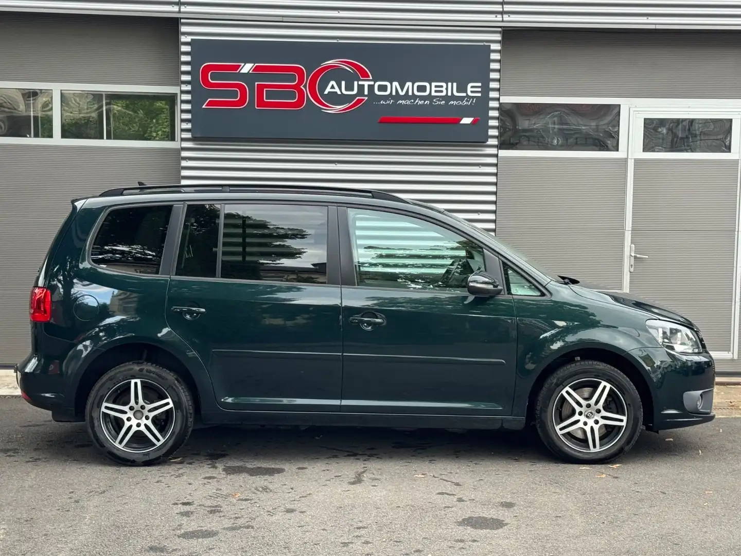 Volkswagen Touran Comfortline EcoFuel / 7 Sitzer/ 109800 km Grün - 1