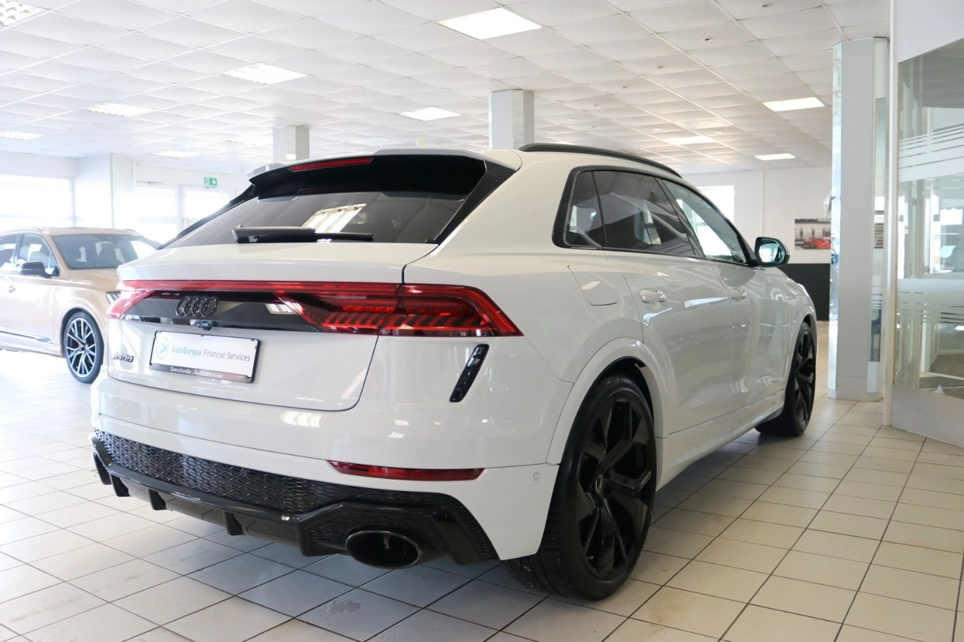 Audi RS Q8 Garantie Nachtsicht Carbon HUD 360° Pano — photo 12