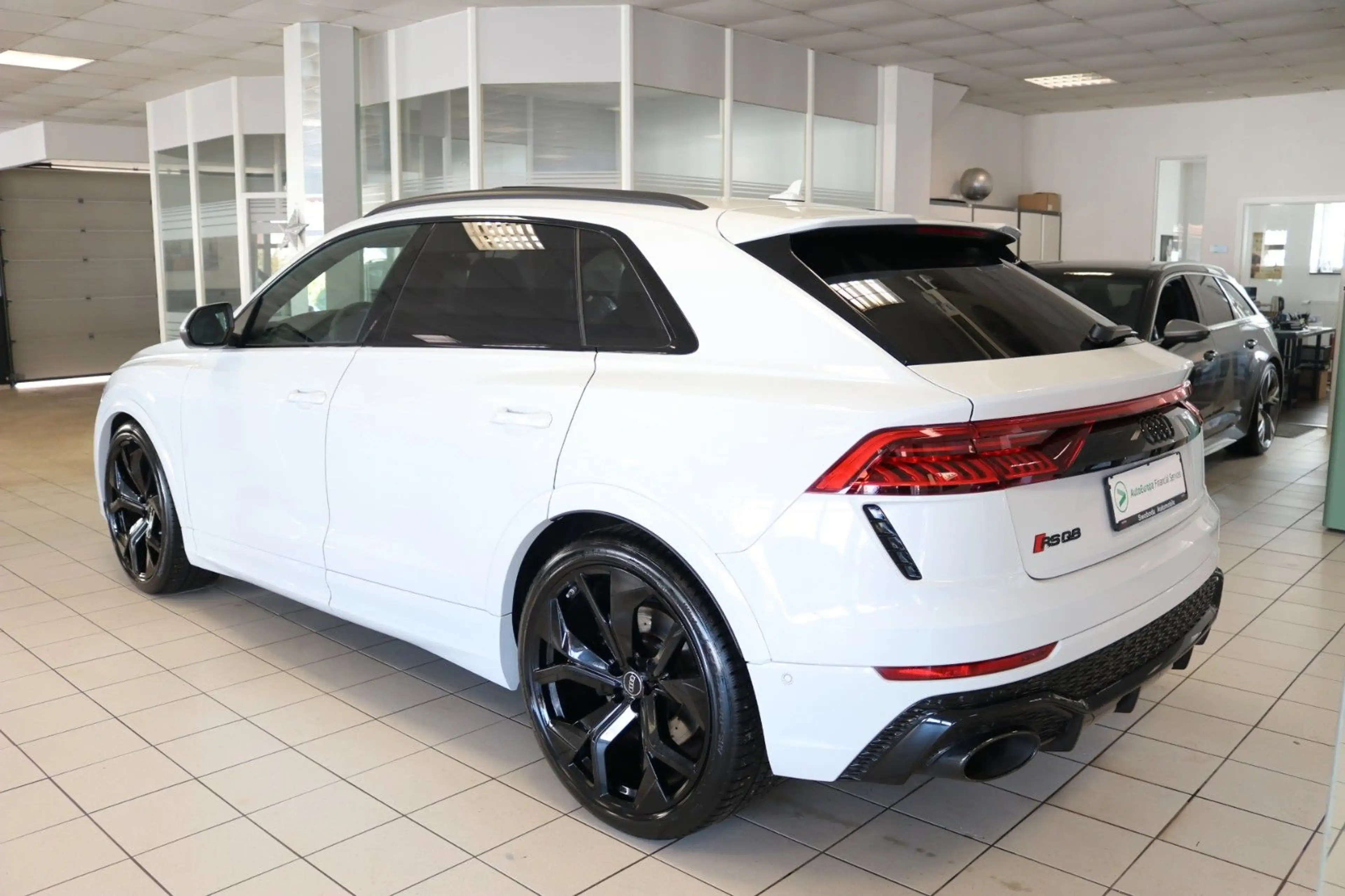 Audi RS Q8 Garantie Nachtsicht Carbon HUD 360° Pano — photo 15