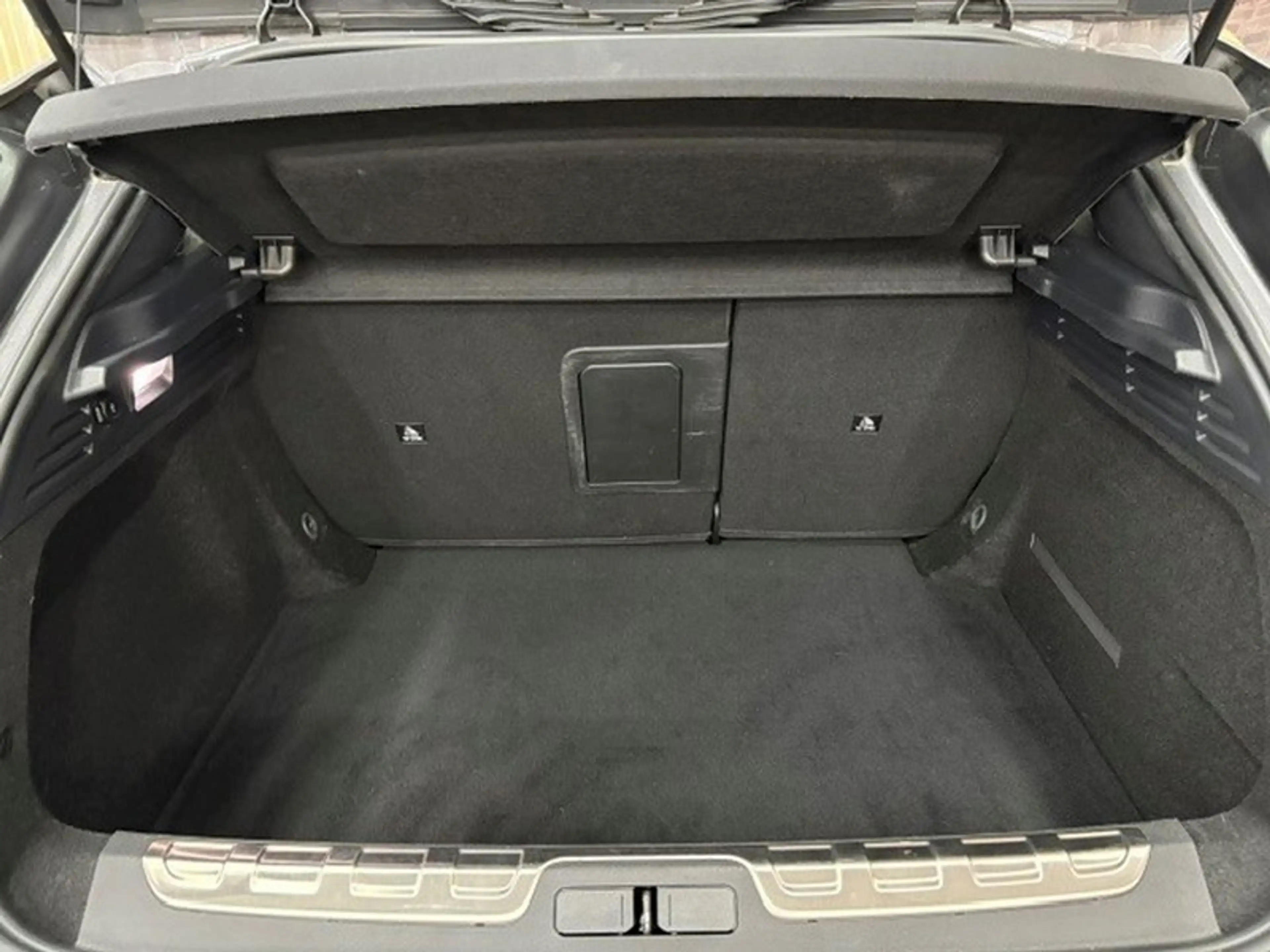 DS Automobiles DS 4 DS4 1.5 HDi 131cv Auto DS PERFORMANCE-LINE — photo 7
