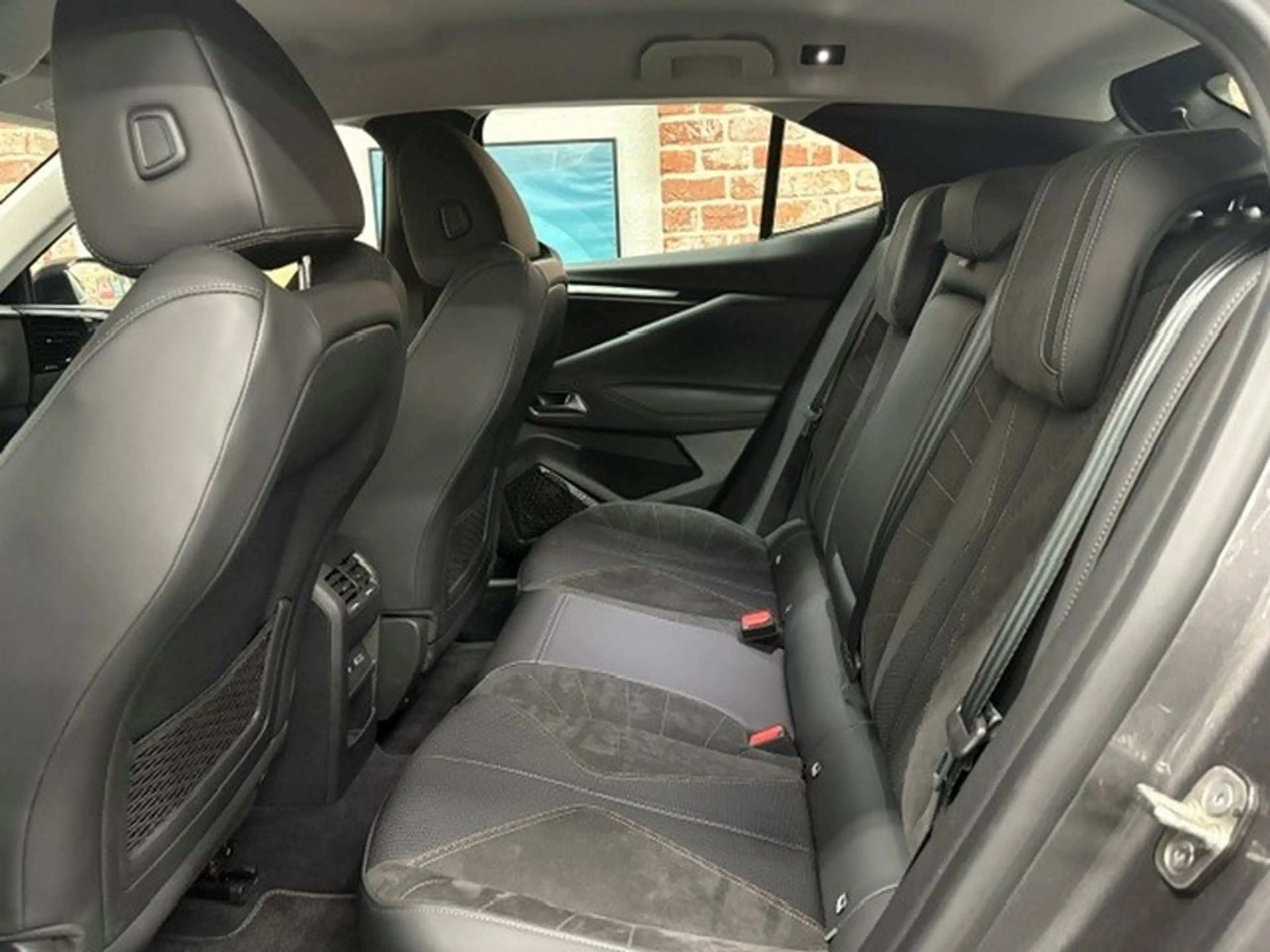 DS Automobiles DS 4 DS4 1.5 HDi 131cv Auto DS PERFORMANCE-LINE — photo 6