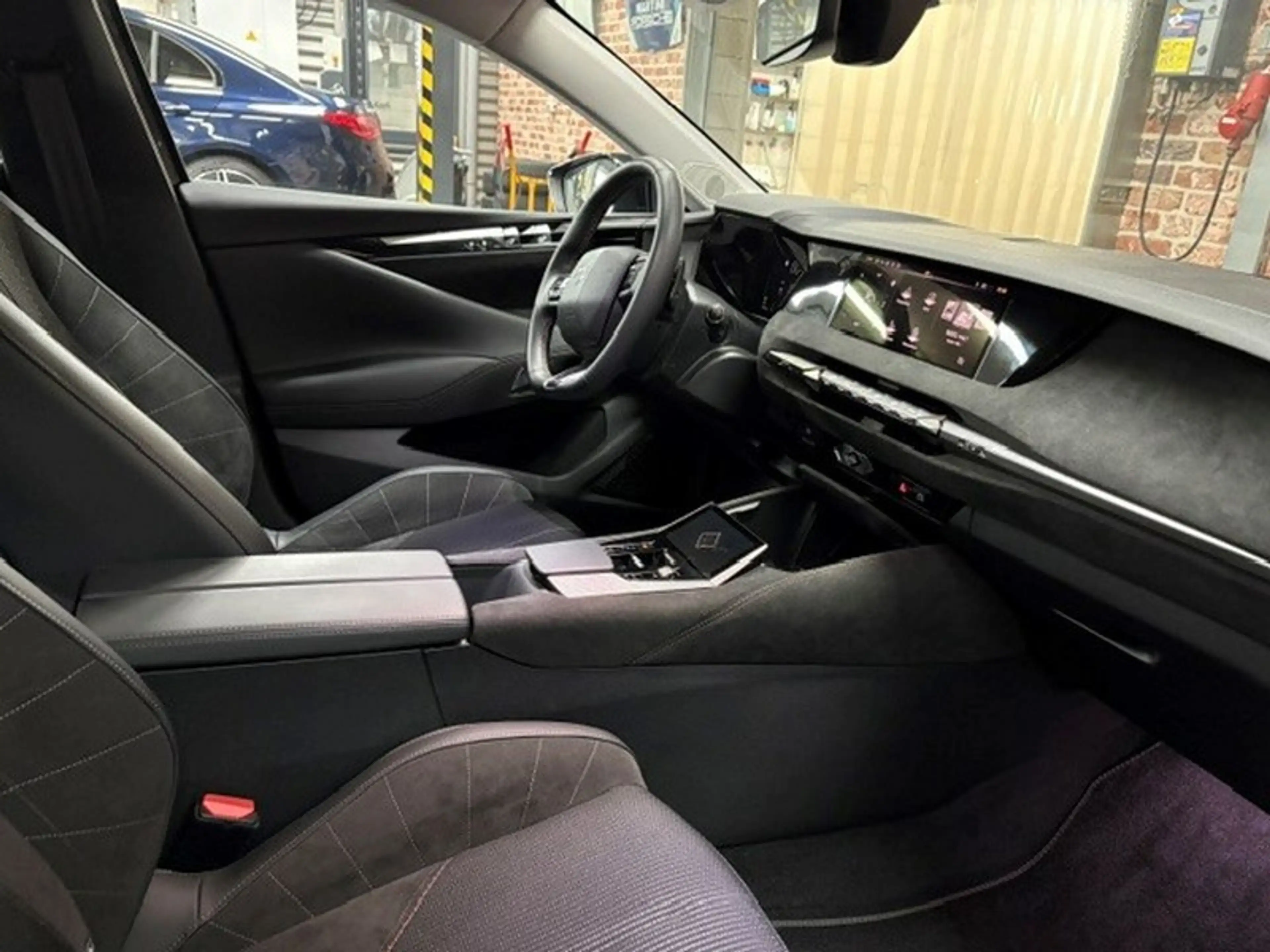 DS Automobiles DS 4 DS4 1.5 HDi 131cv Auto DS PERFORMANCE-LINE — photo 8