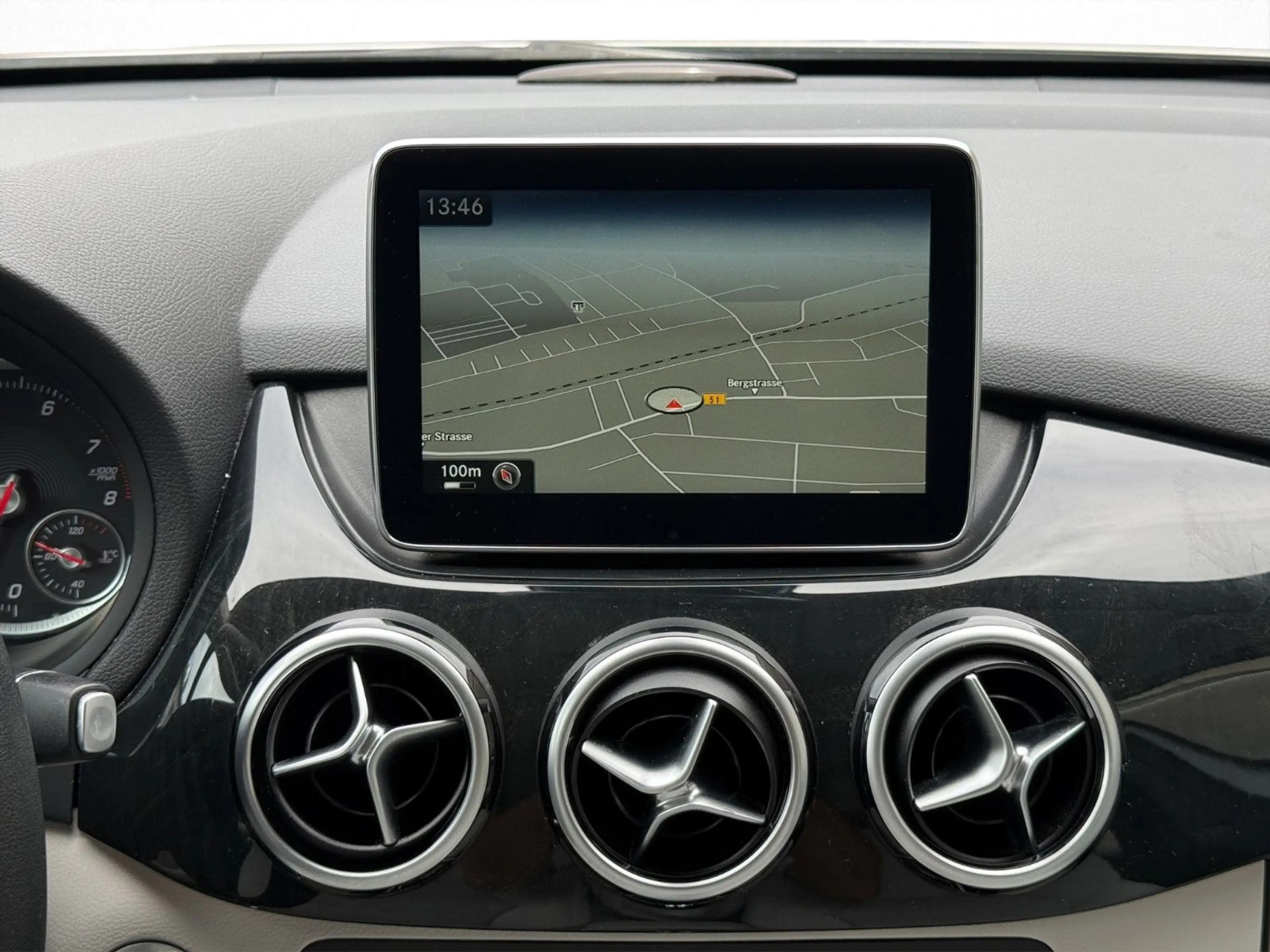 Mercedes-Benz B 250 2.0 CGI Style*Rückfahrkamera/Sitz-Hz/Navi* — photo 11