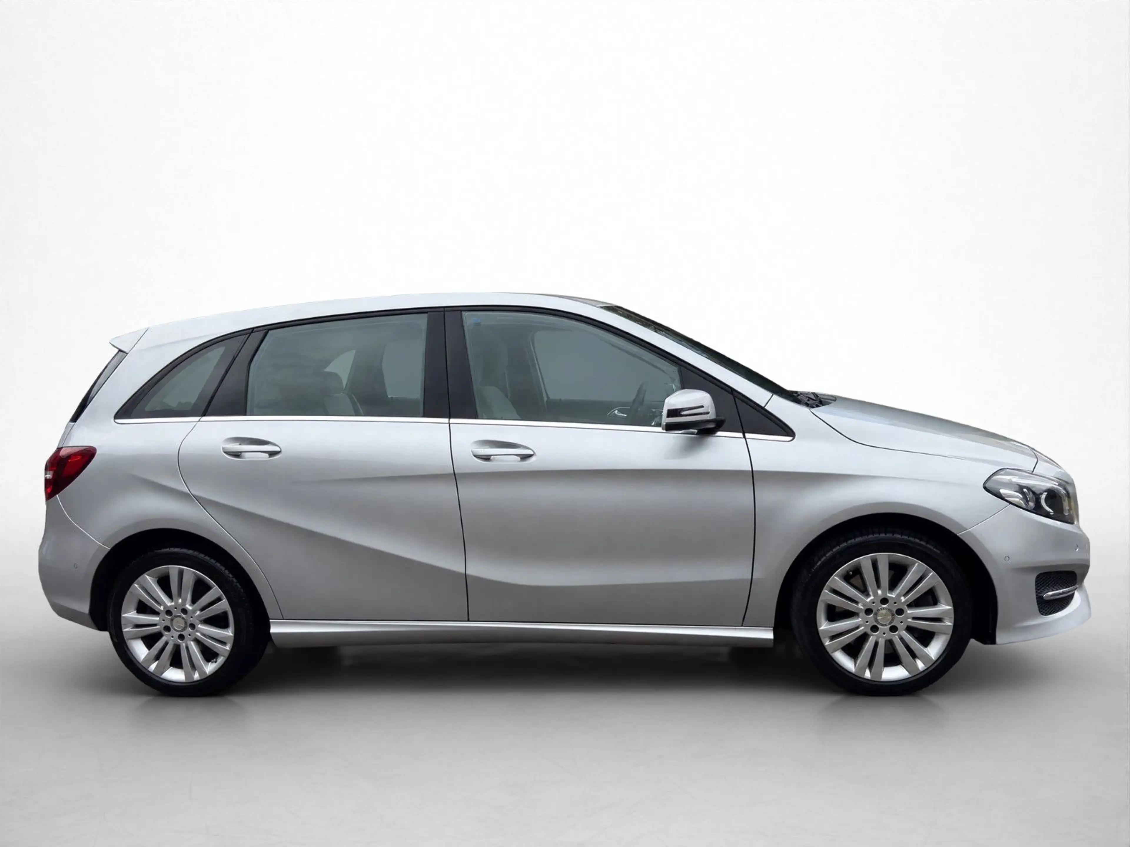 Mercedes-Benz B 250 2.0 CGI Style*Rückfahrkamera/Sitz-Hz/Navi* — photo 4