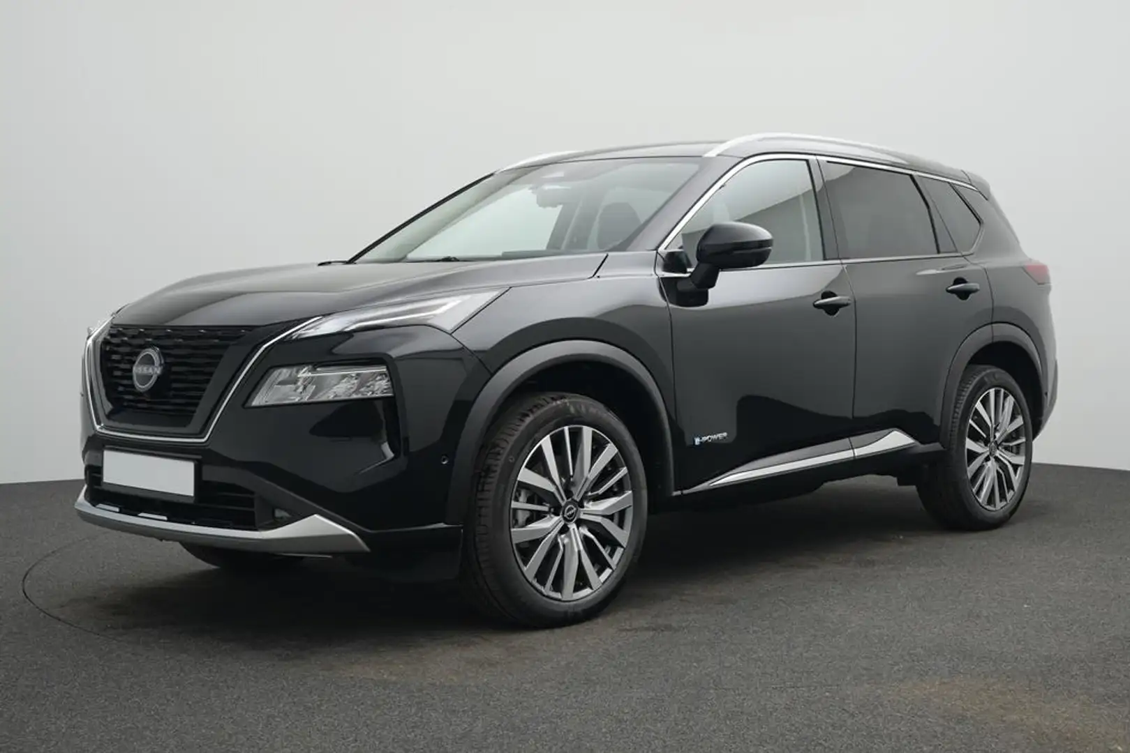 Nissan X-Trail X-T e-4ORCE 213PS 4x4 Tekna 5 Sitze PGD Bose 20" Schwarz - 2