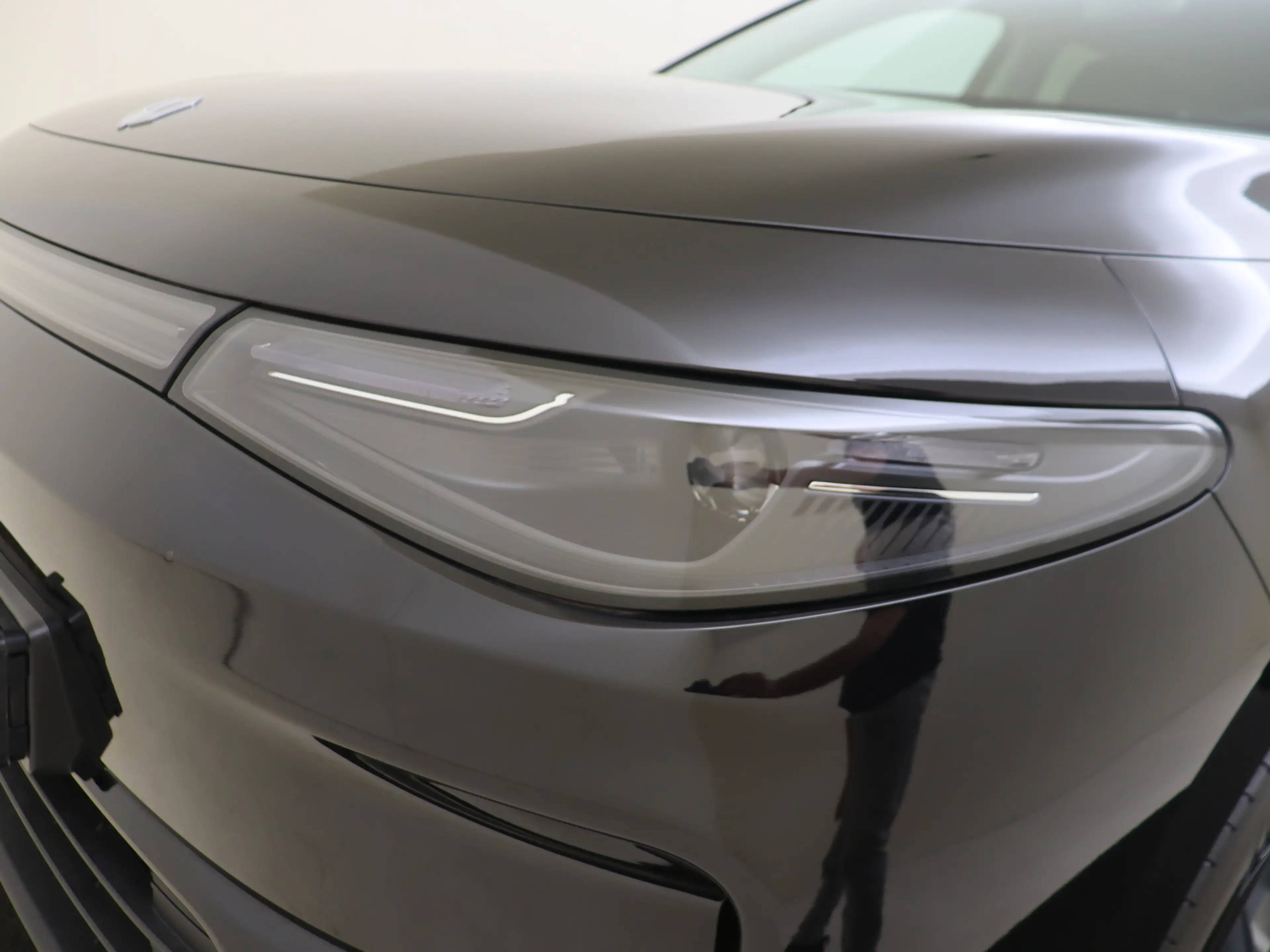 Leapmotor C10 REEV Design 28.4 kWh — photo 13