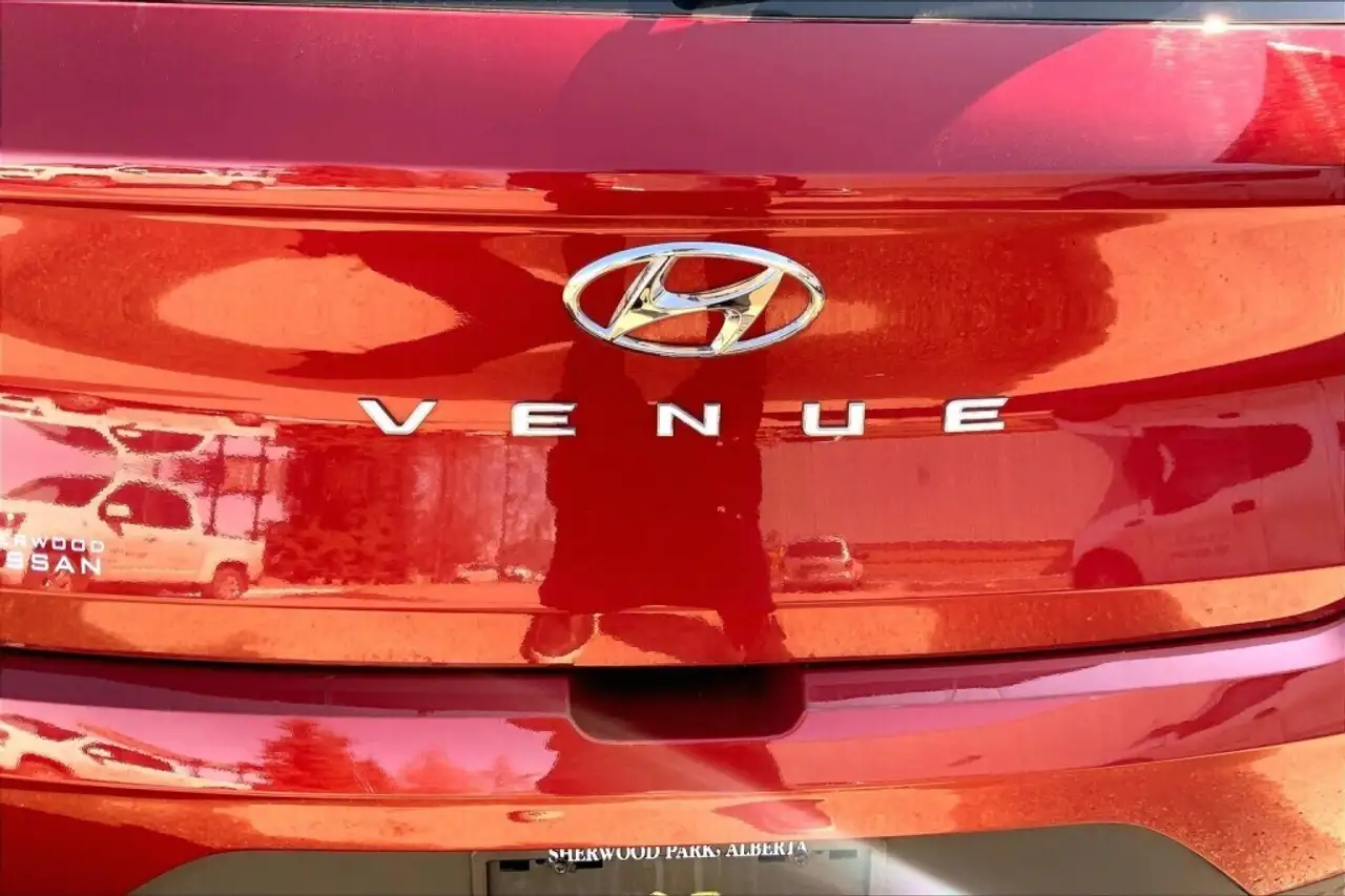Hyundai Venue снимка Hyundai Venue