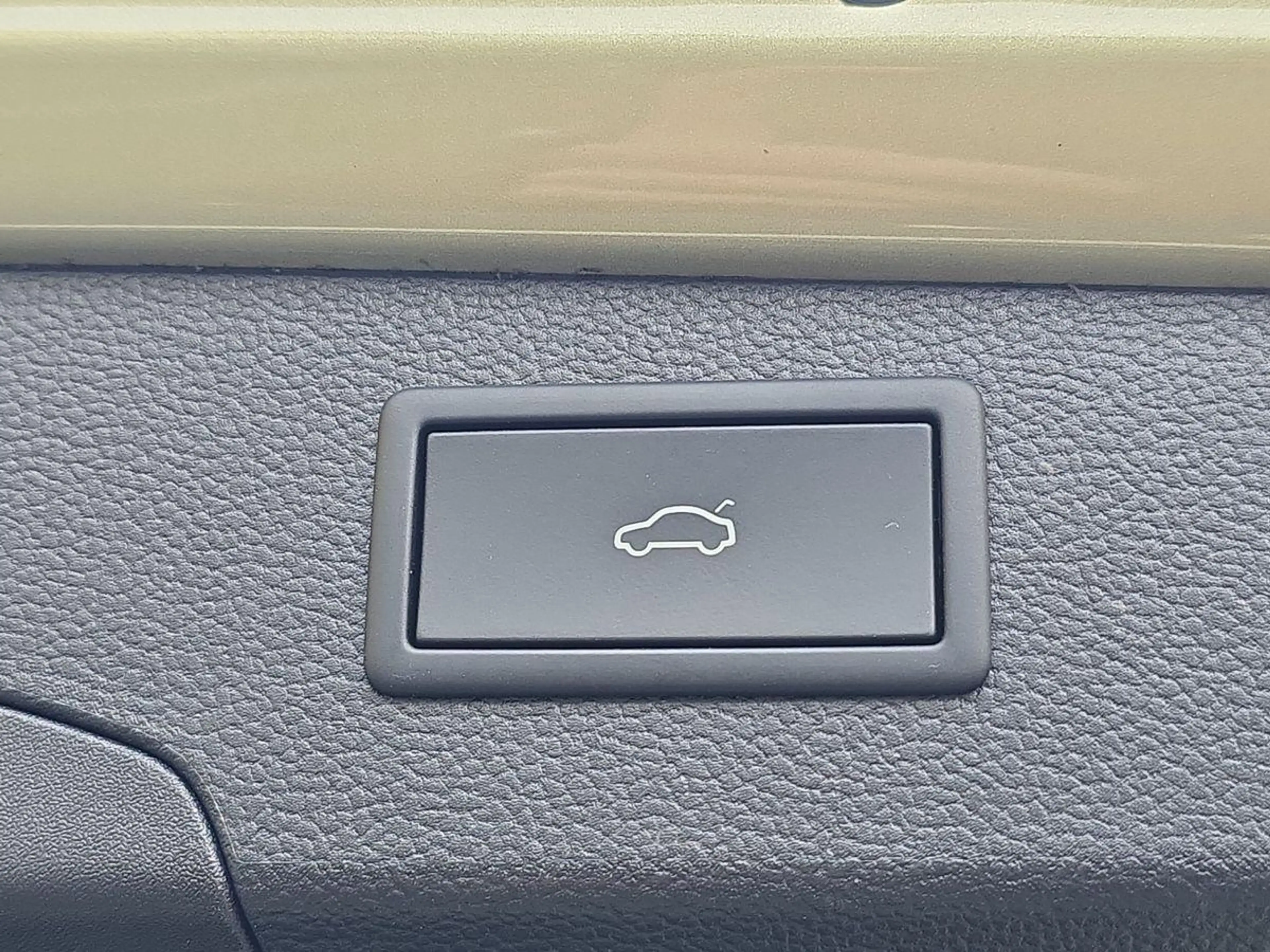 Skoda Superb TDI L&K STANDHZ PANO SITZBLF LEDER 360° ACC — photo 7