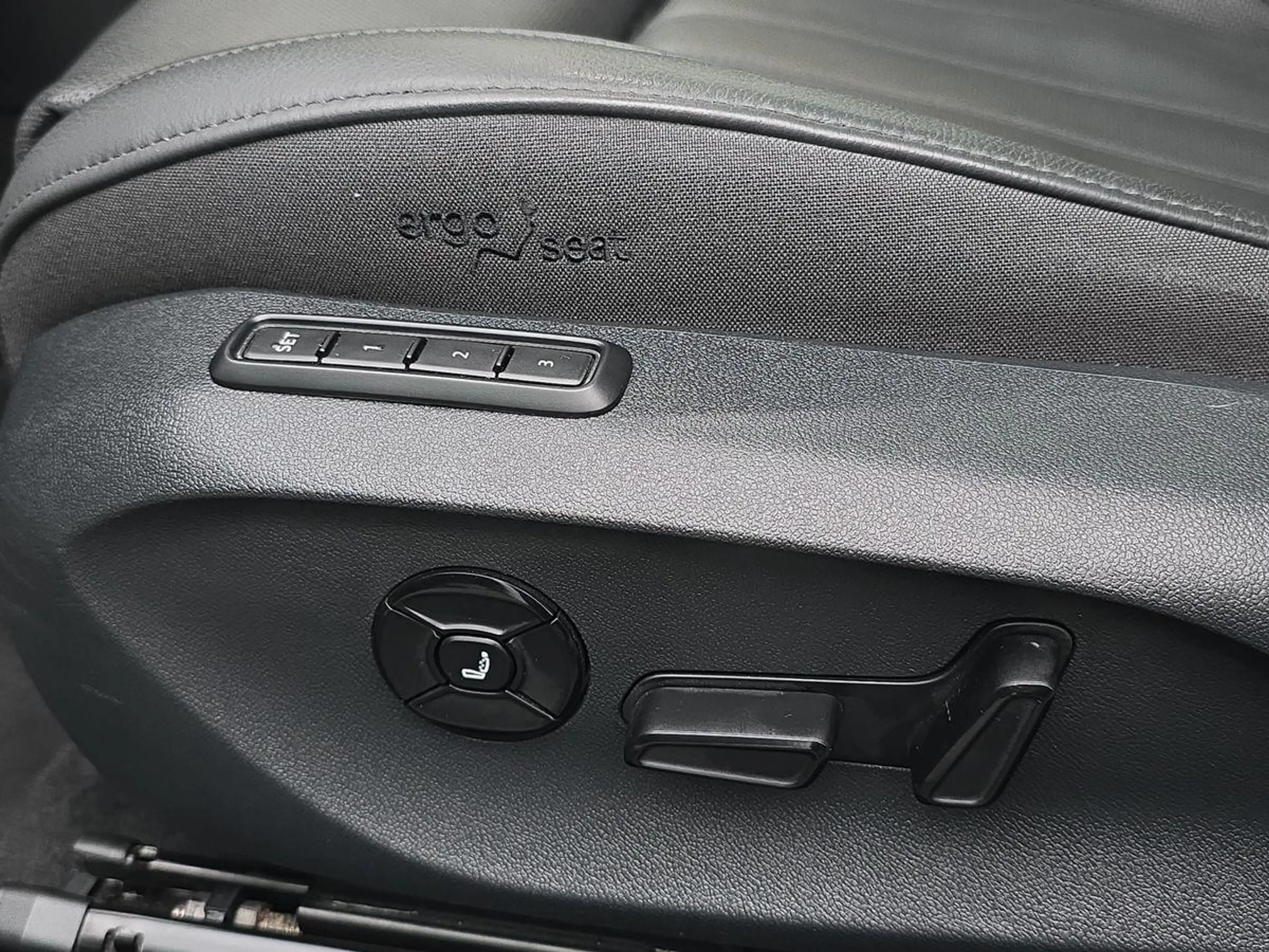 Skoda Superb TDI L&K STANDHZ PANO SITZBLF LEDER 360° ACC — photo 10