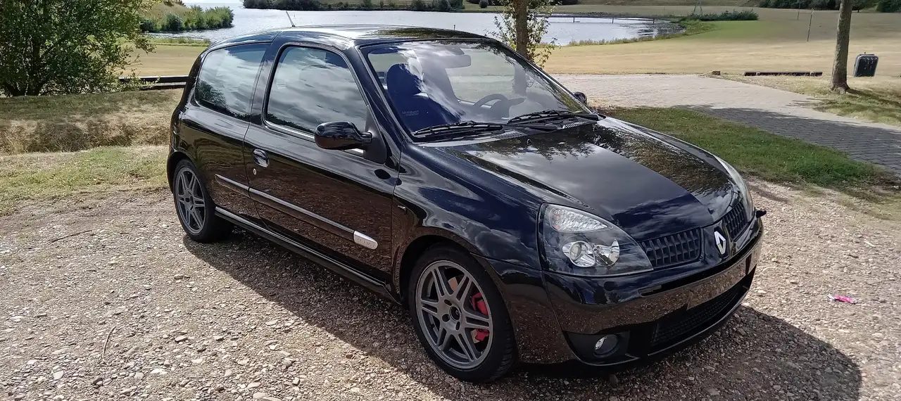 Renault Clio 2.0i 16v Sport, foto 2