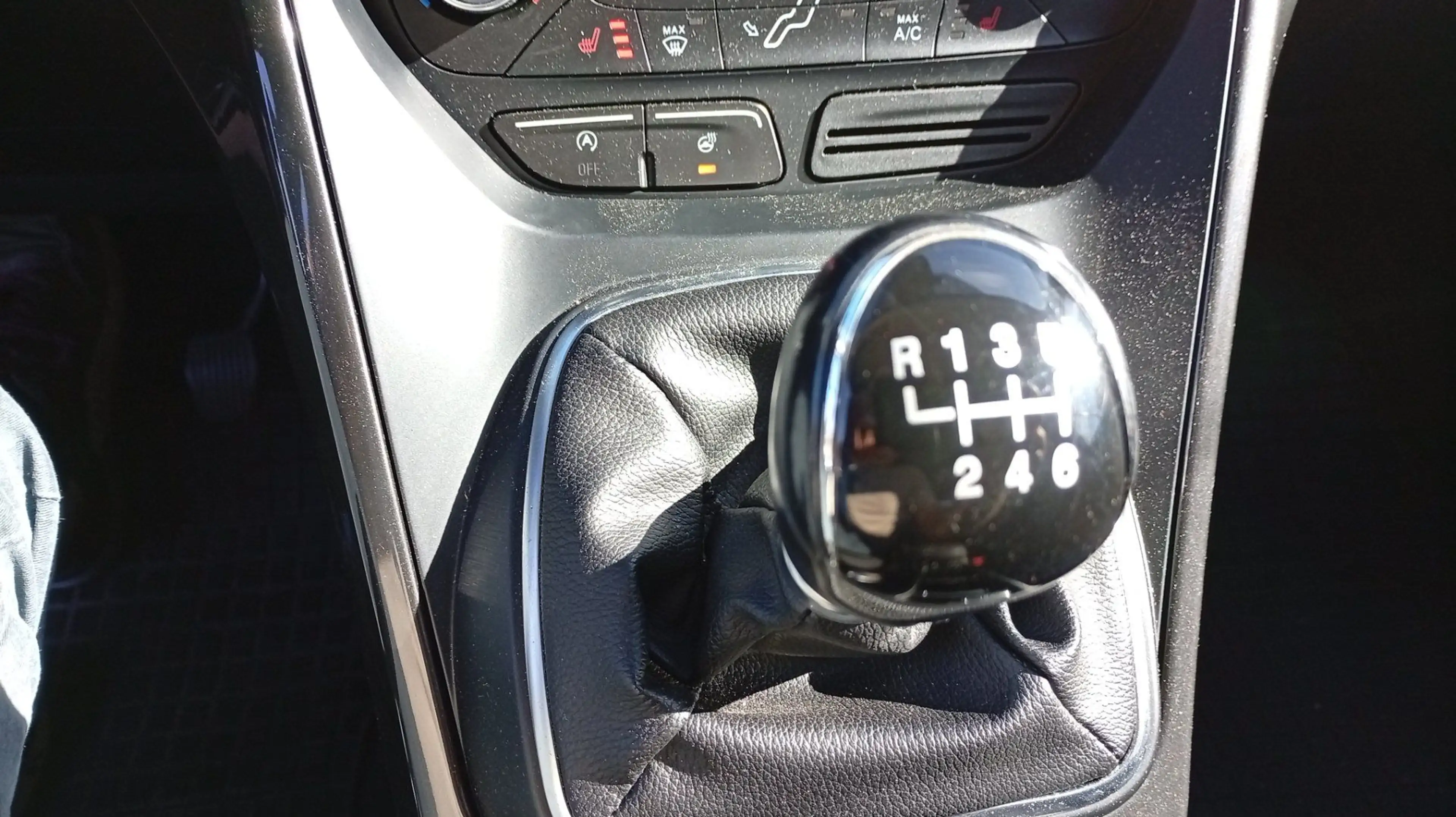 Ford C-Max 1.0 EcoBoost — photo 8