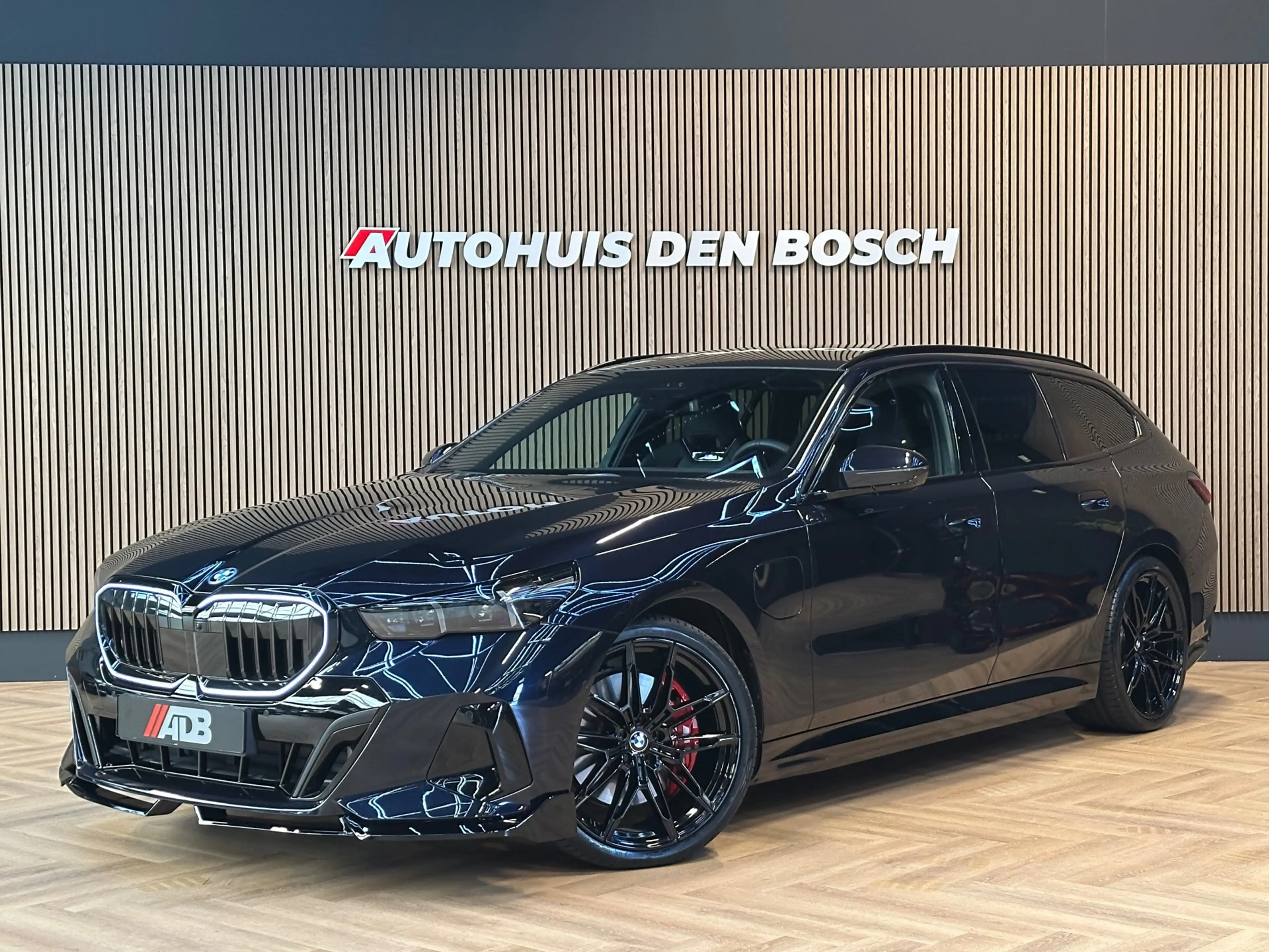 BMW 550 5-serie Touring 550e xDrive 489PK M SPort Pro - Pa