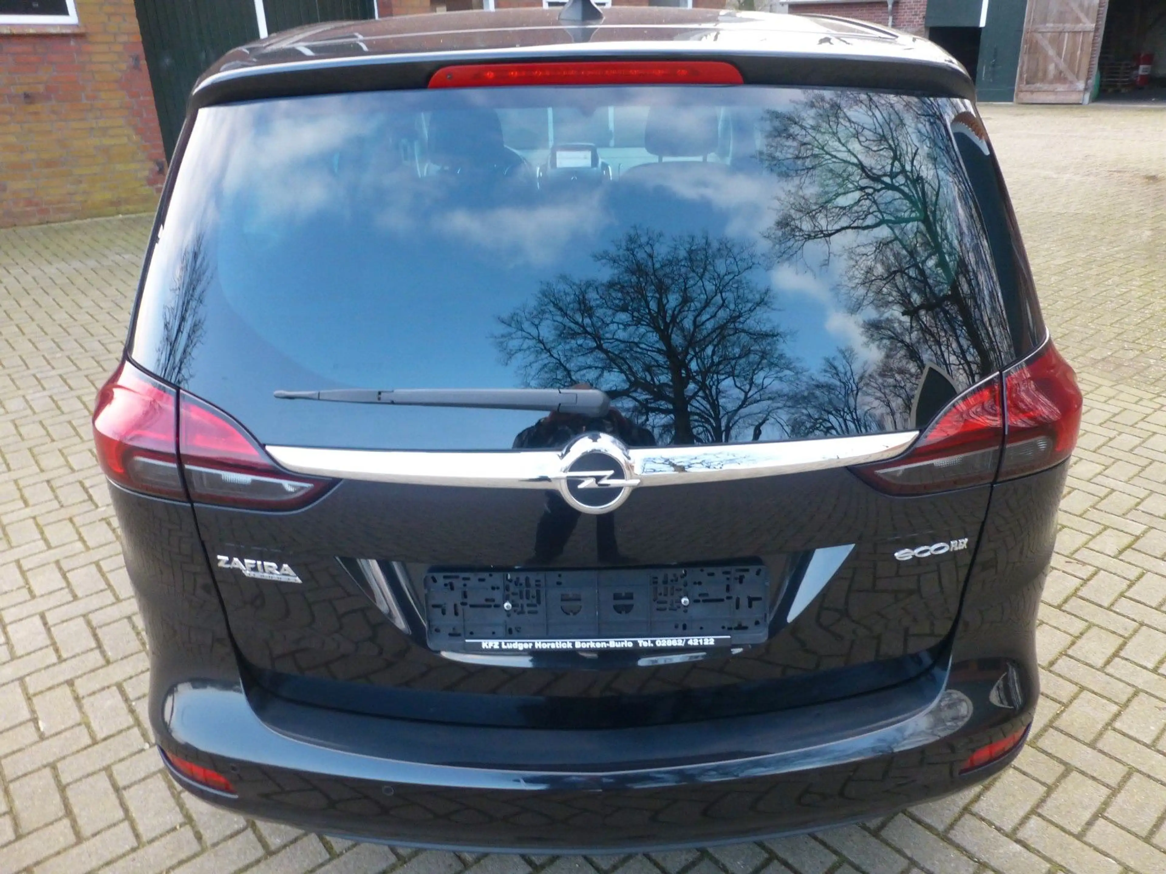 Opel Zafira Tourer — photo 8