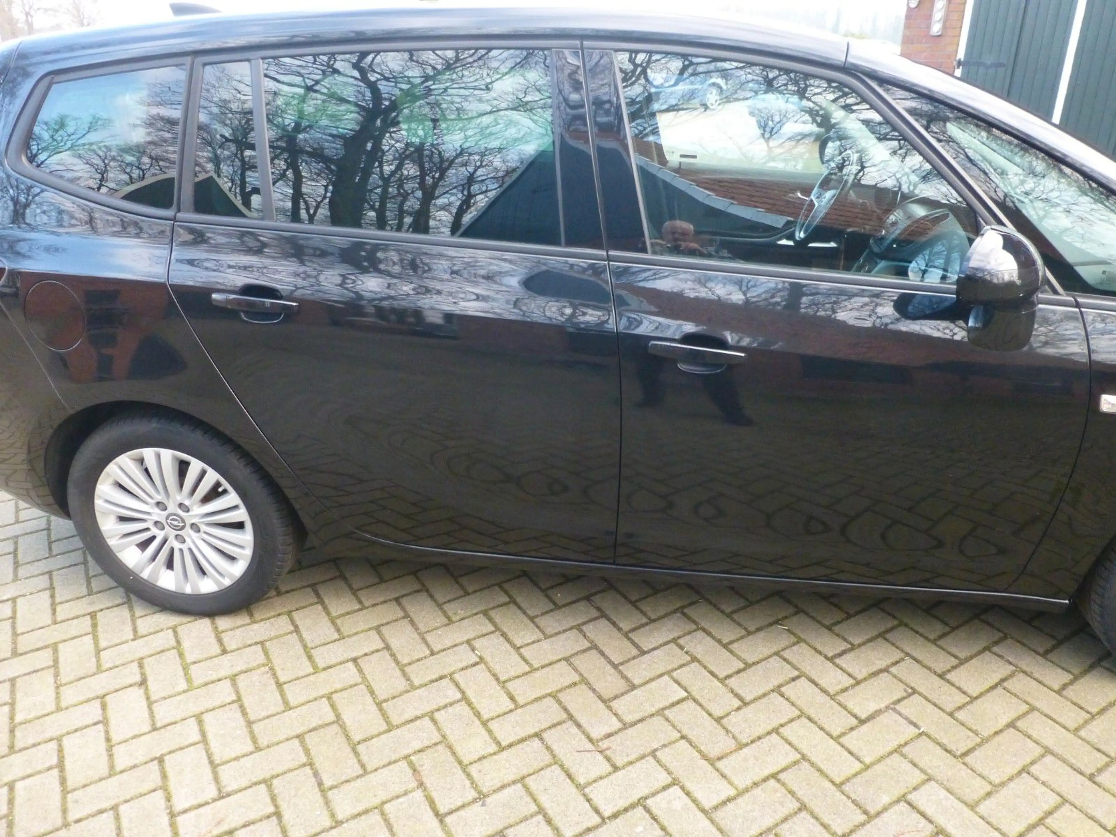 Opel Zafira Tourer — photo 4