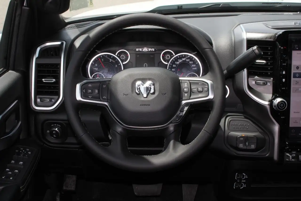 RAM 3500 снимка RAM 3500