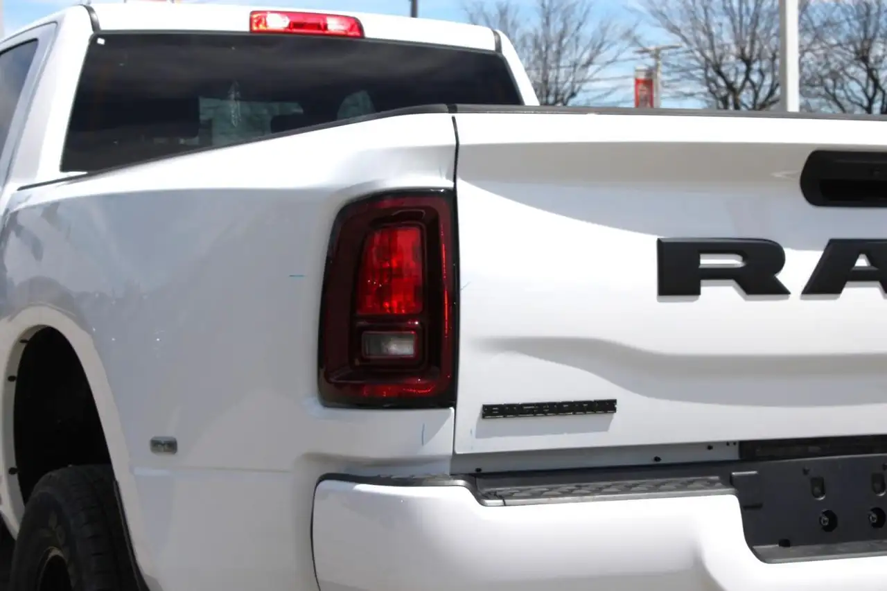 RAM 3500 снимка RAM 3500