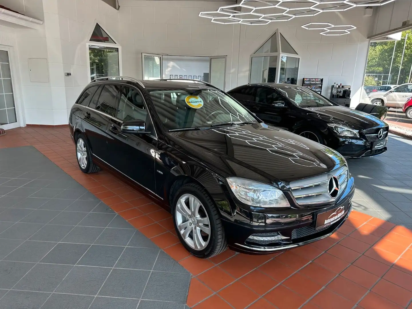 Mercedes-Benz C 200 T CGI Avantgarde*NAVI/AHK/Steuerkette NEU* Schwarz - 2