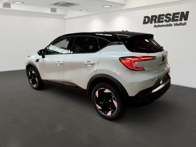 Renault Captur view 4