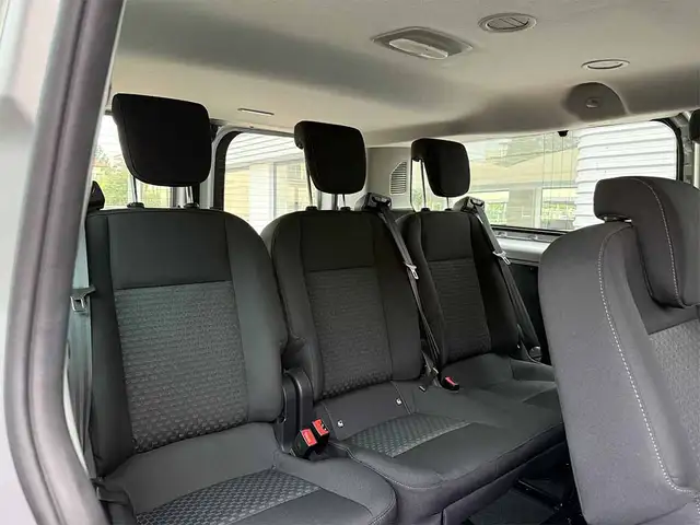 Ford Transit Custom view 22