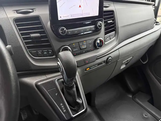 Ford Transit Custom view 16